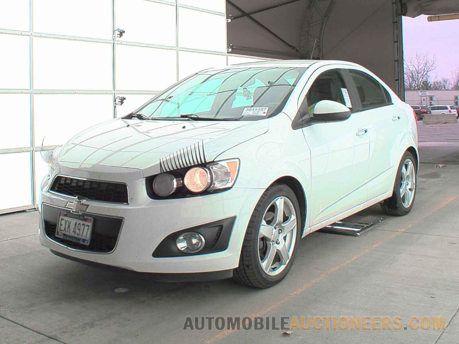 1G1JE5SB3F4172888 Chevrolet Sonic 2015