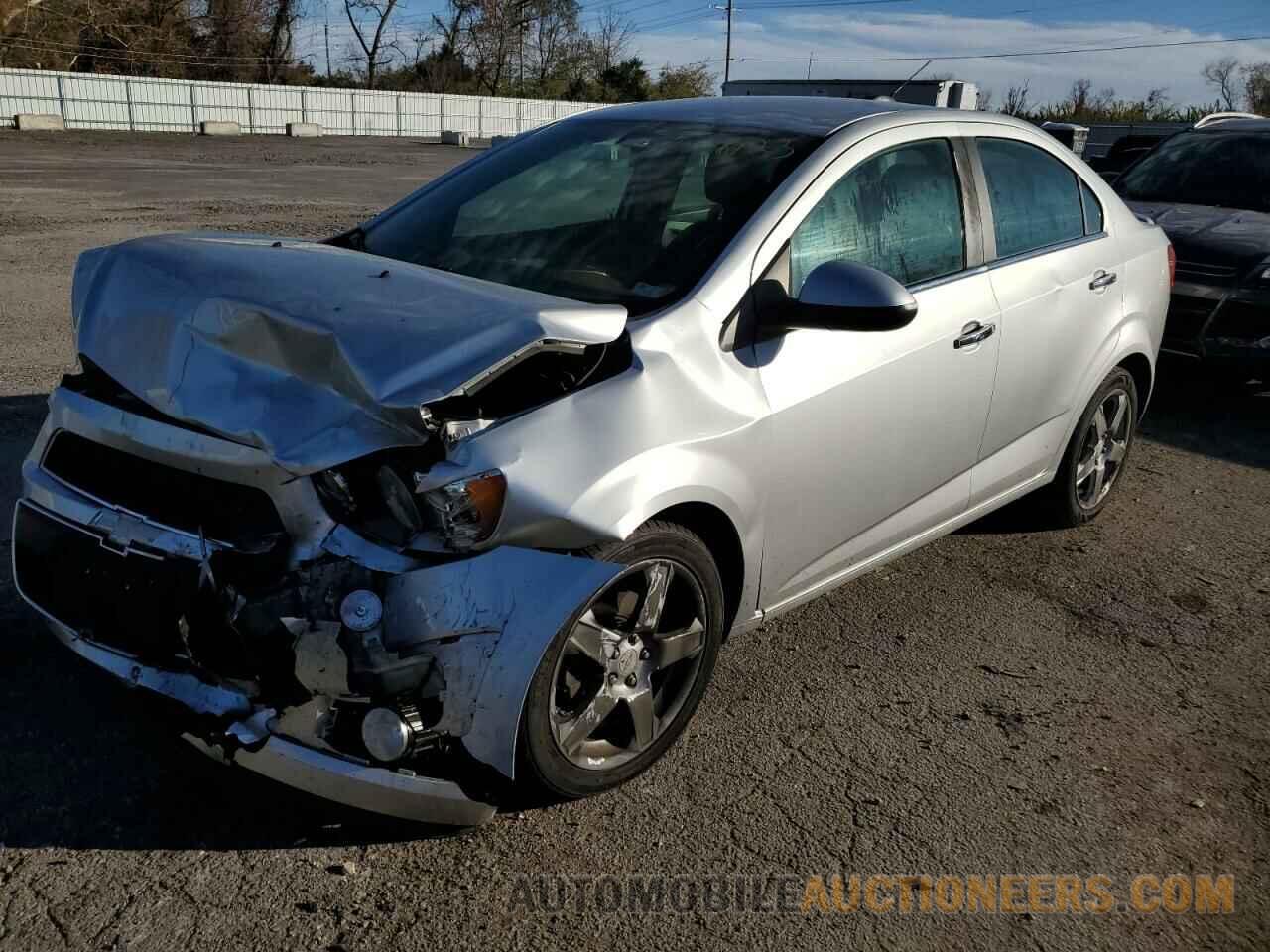 1G1JE5SB4F4107922 CHEVROLET SONIC 2015