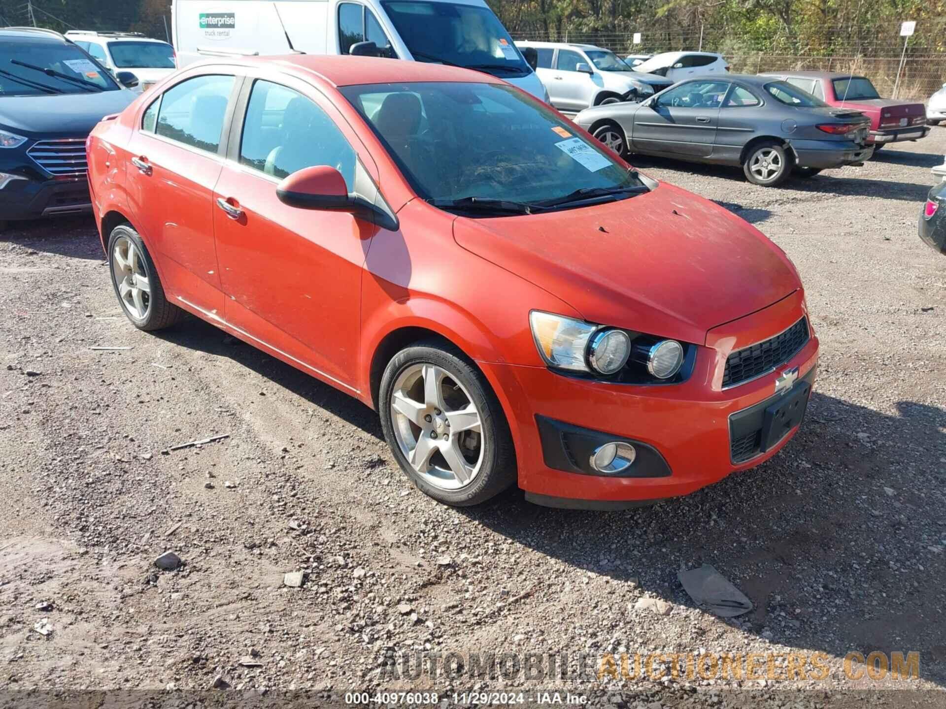 1G1JE5SB8D4227025 CHEVROLET SONIC 2013