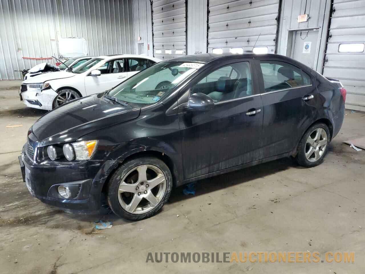 1G1JE5SB8F4106482 CHEVROLET SONIC 2015