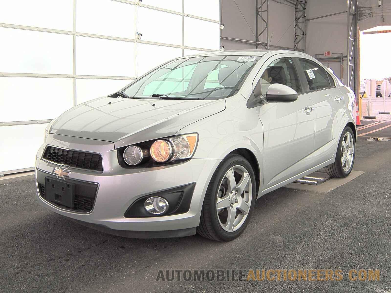 1G1JE5SBXF4213131 Chevrolet Sonic 2015