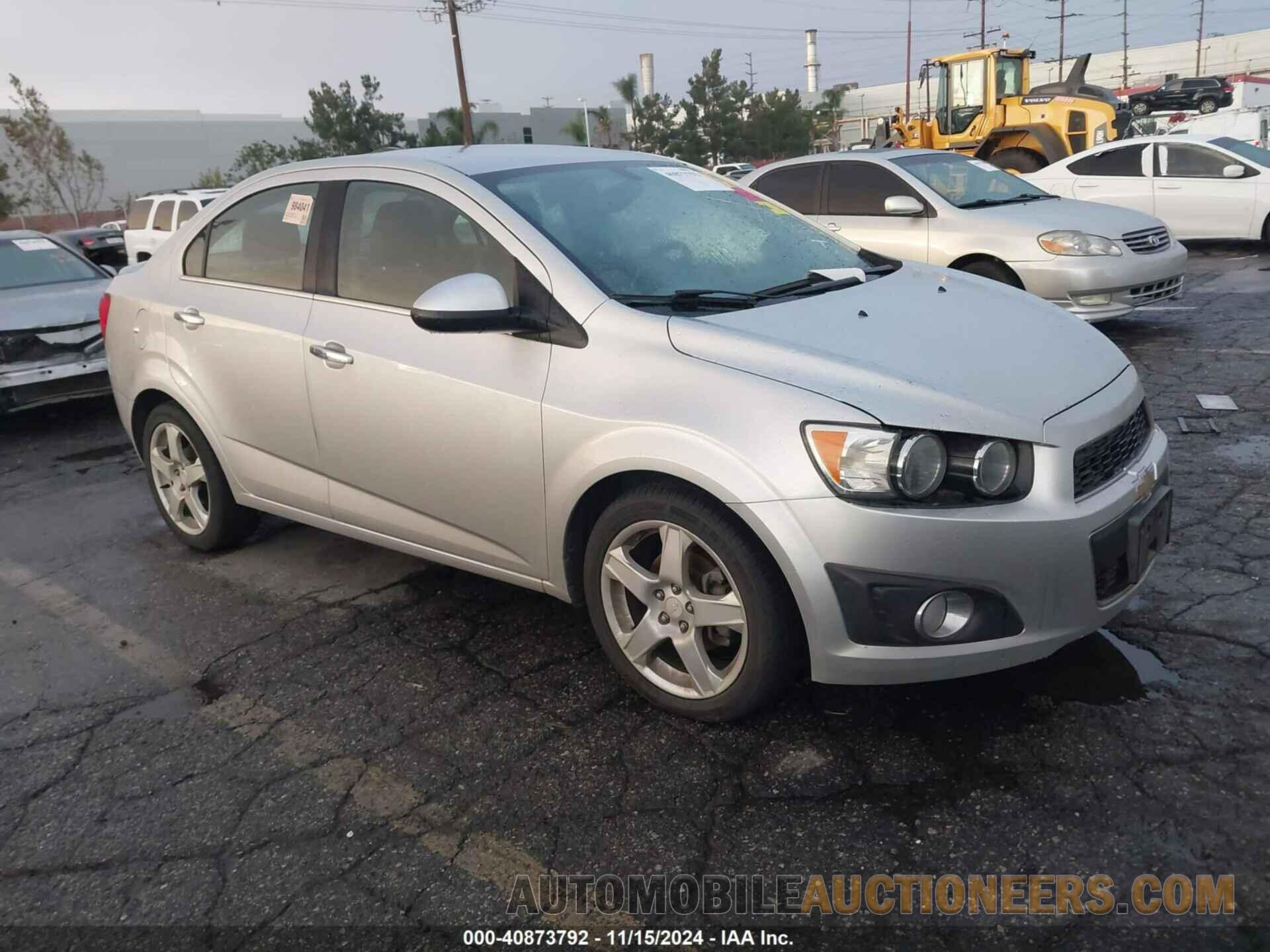 1G1JE5SBXG4135922 CHEVROLET SONIC 2016