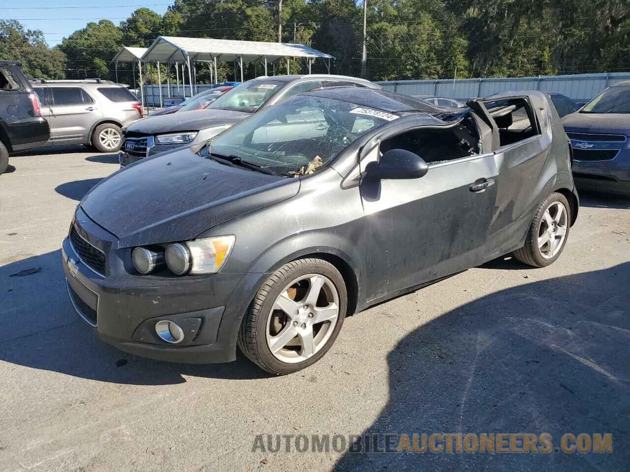 1G1JE6SB6F4107619 CHEVROLET SONIC 2015