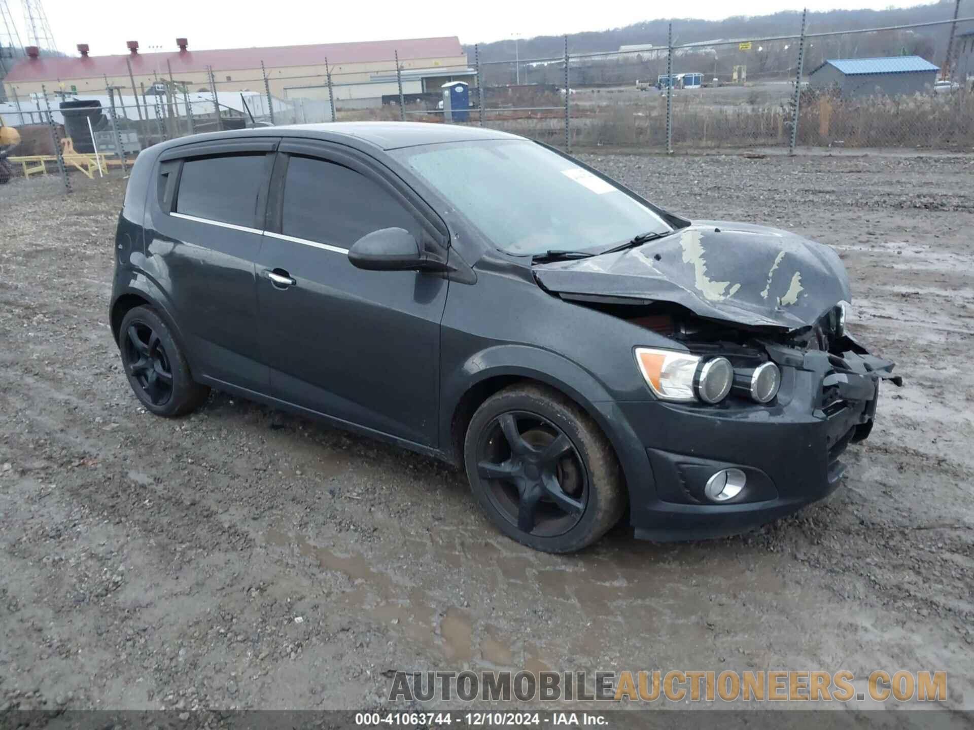 1G1JE6SB6F4108656 CHEVROLET SONIC 2015