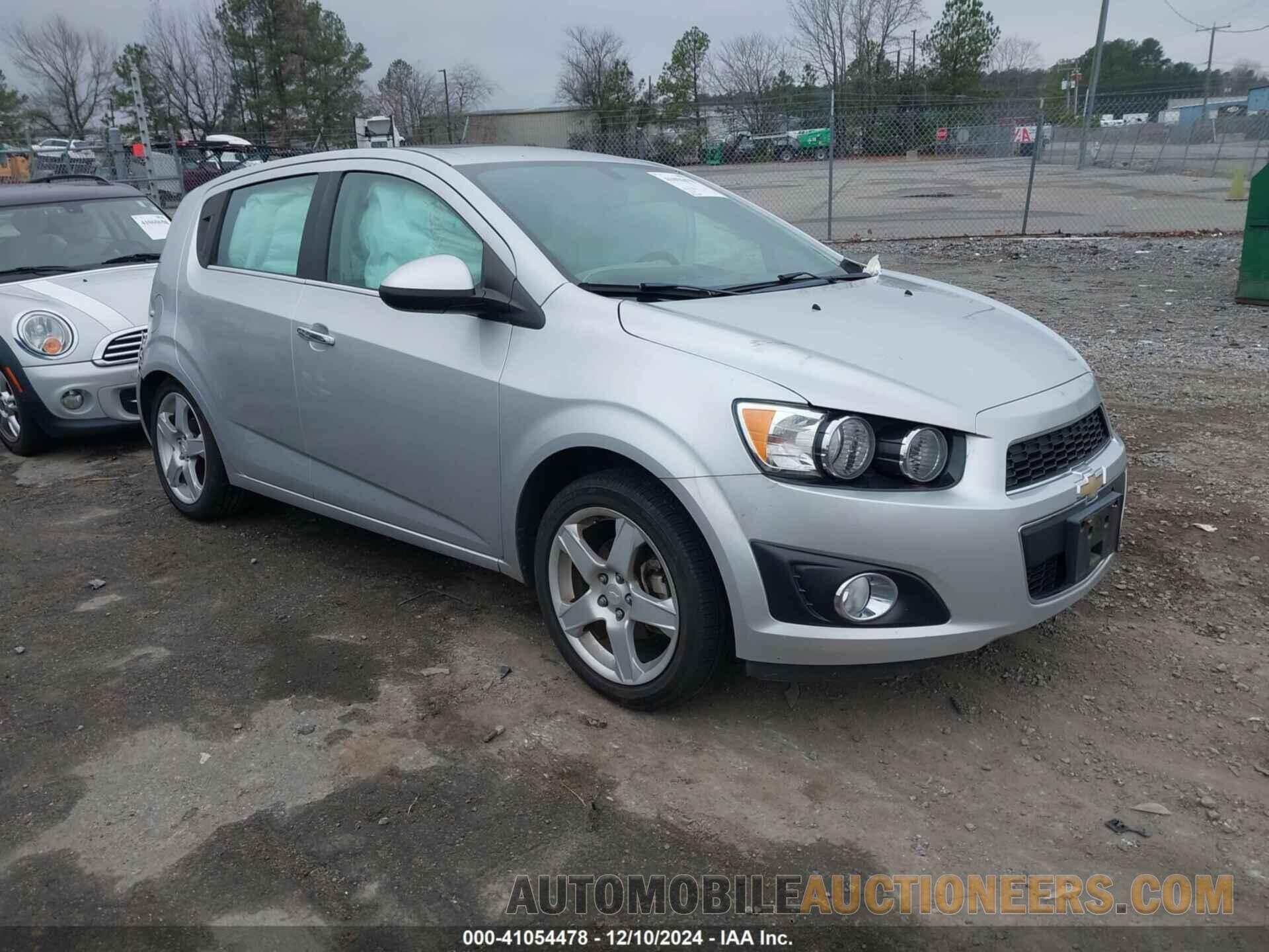 1G1JE6SB9F4153512 CHEVROLET SONIC 2015