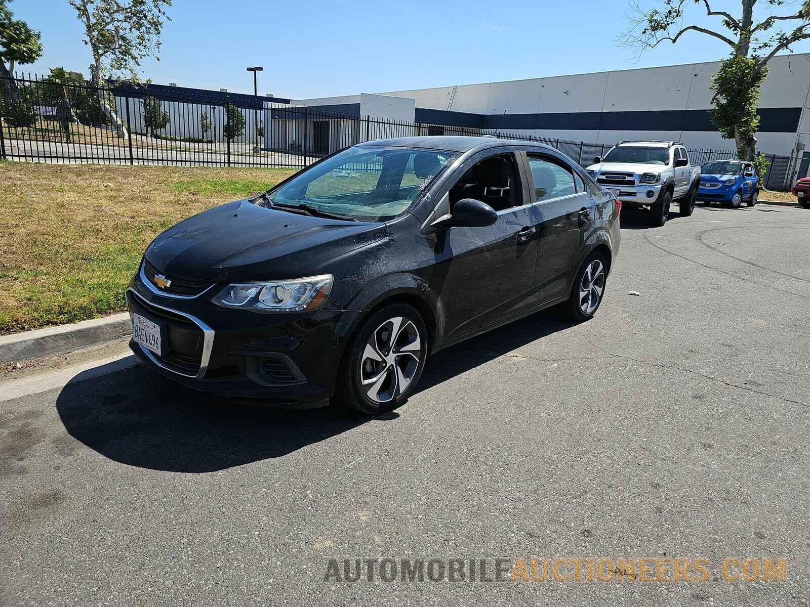 1G1JF5SB9J4106156 Chevrolet Sonic 2018