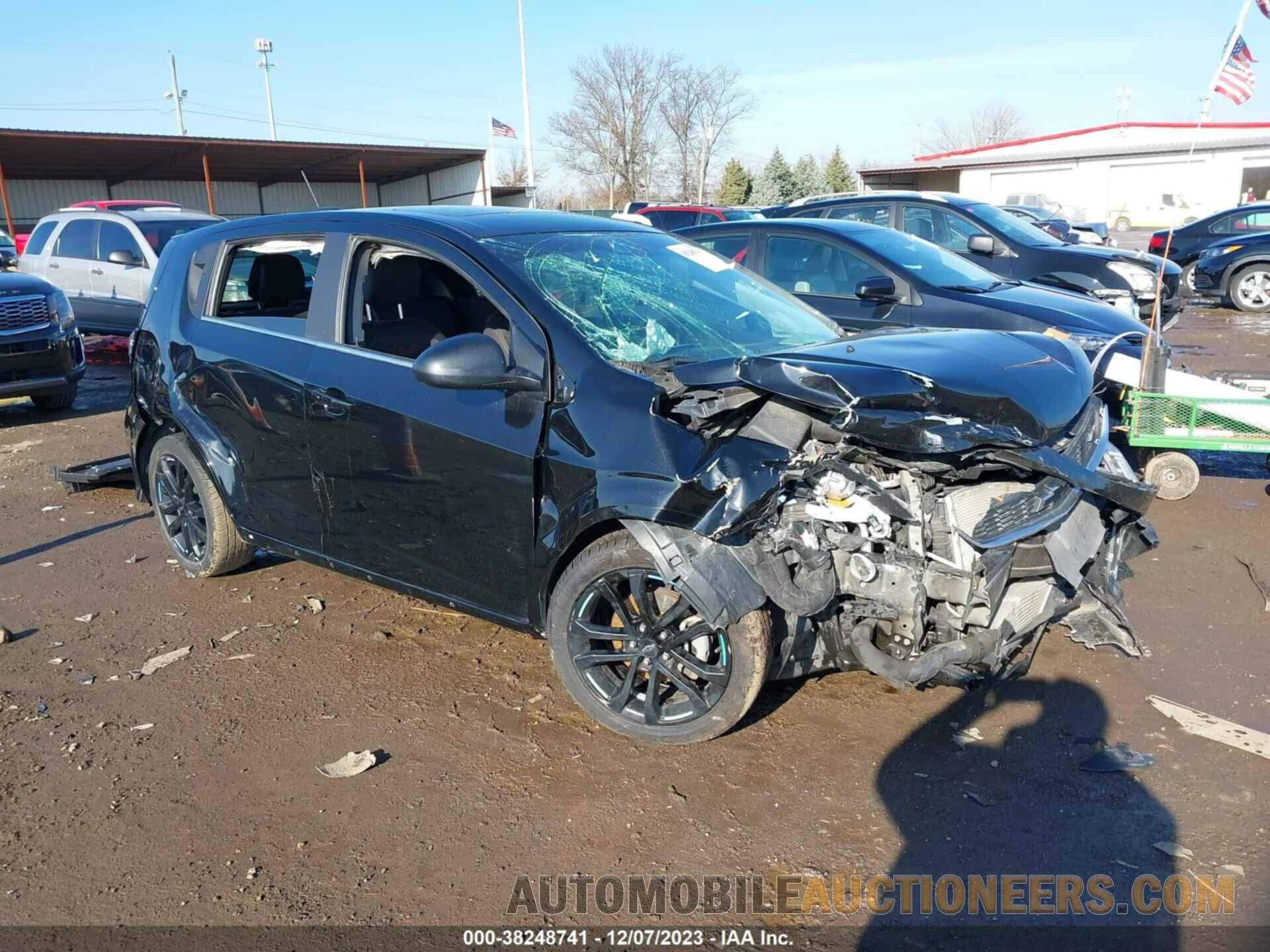 1G1JF6SB8J4117073 CHEVROLET SONIC 2018