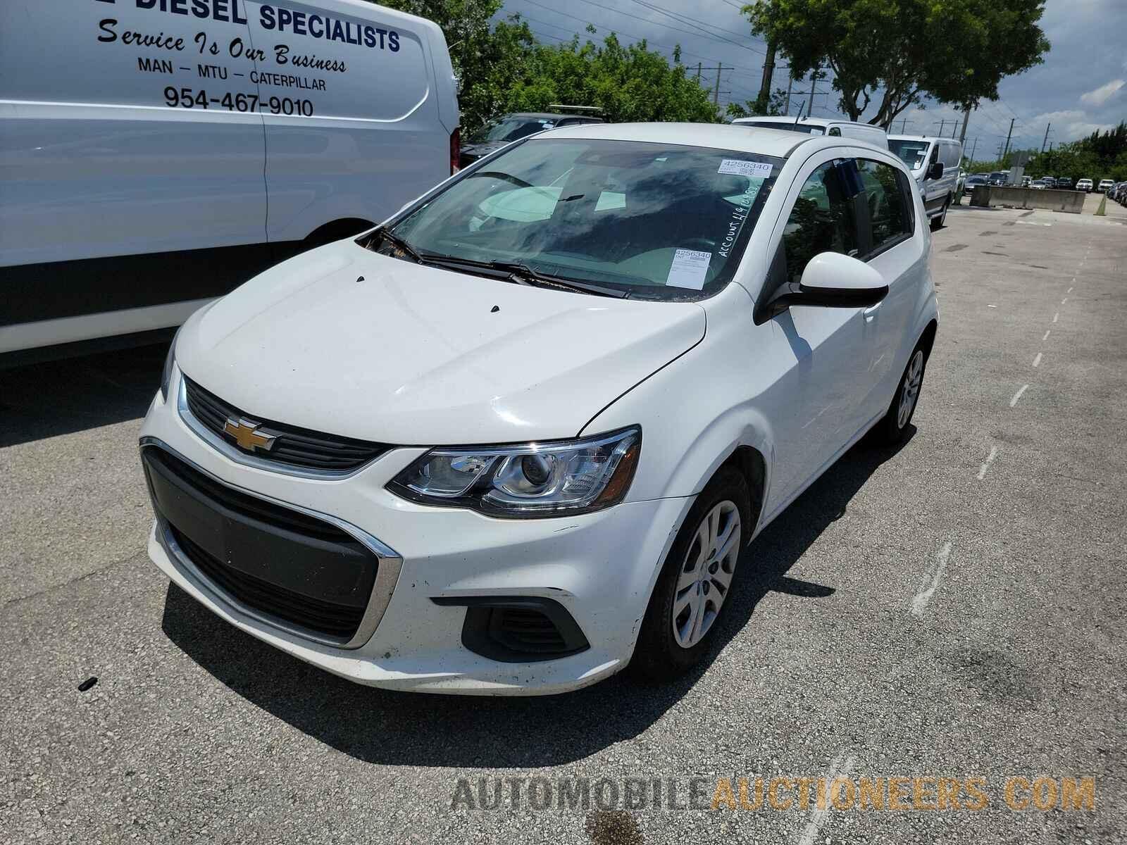 1G1JG6SB1K4138040 Chevrolet Sonic 2019