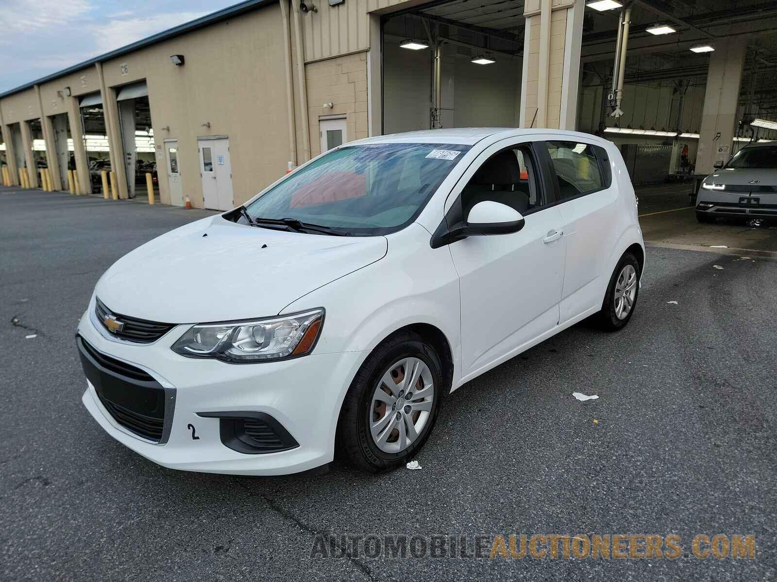 1G1JG6SB2K4124079 Chevrolet Sonic 2019