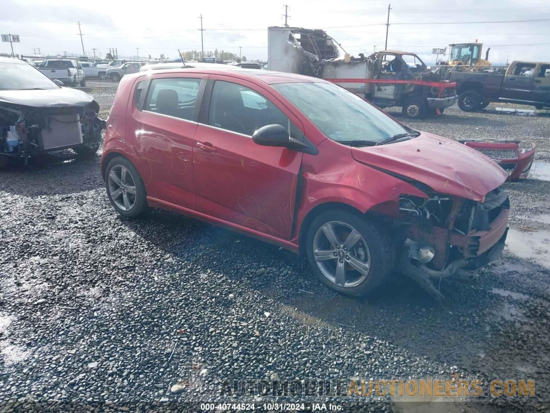 1G1JG6SB3F4159915 CHEVROLET SONIC 2015