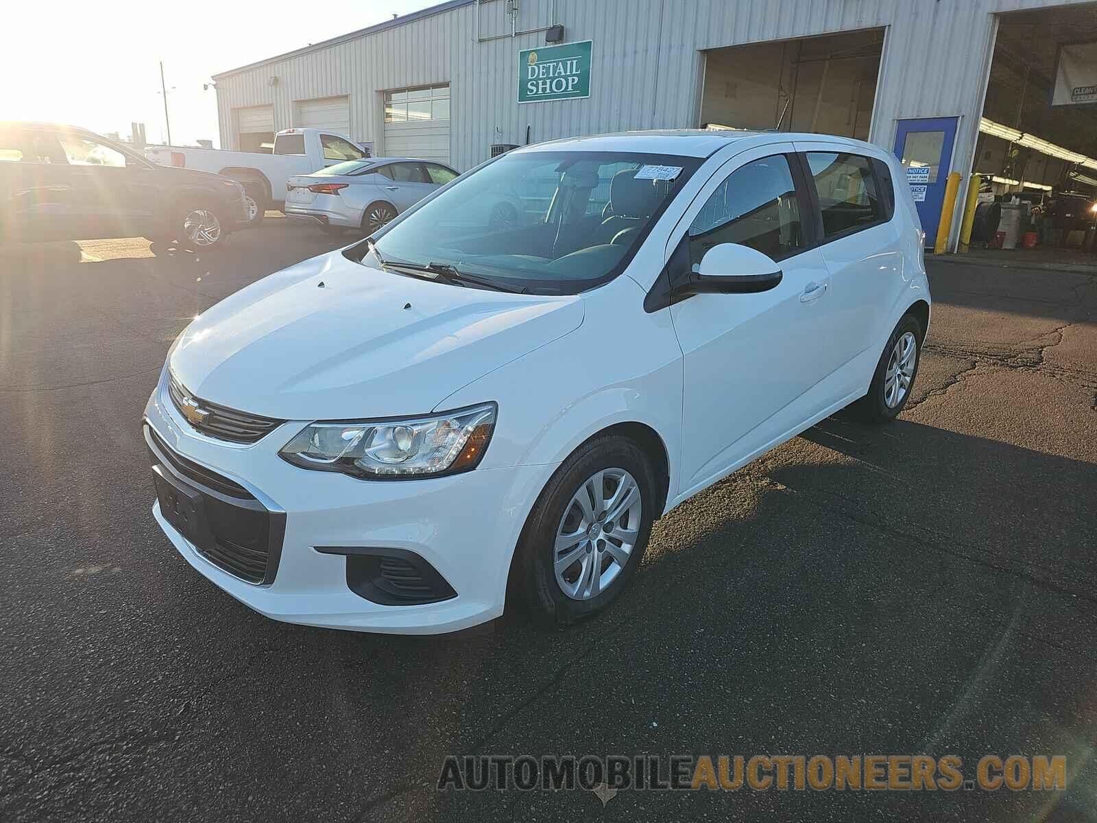 1G1JG6SB3K4143997 Chevrolet Sonic 2019