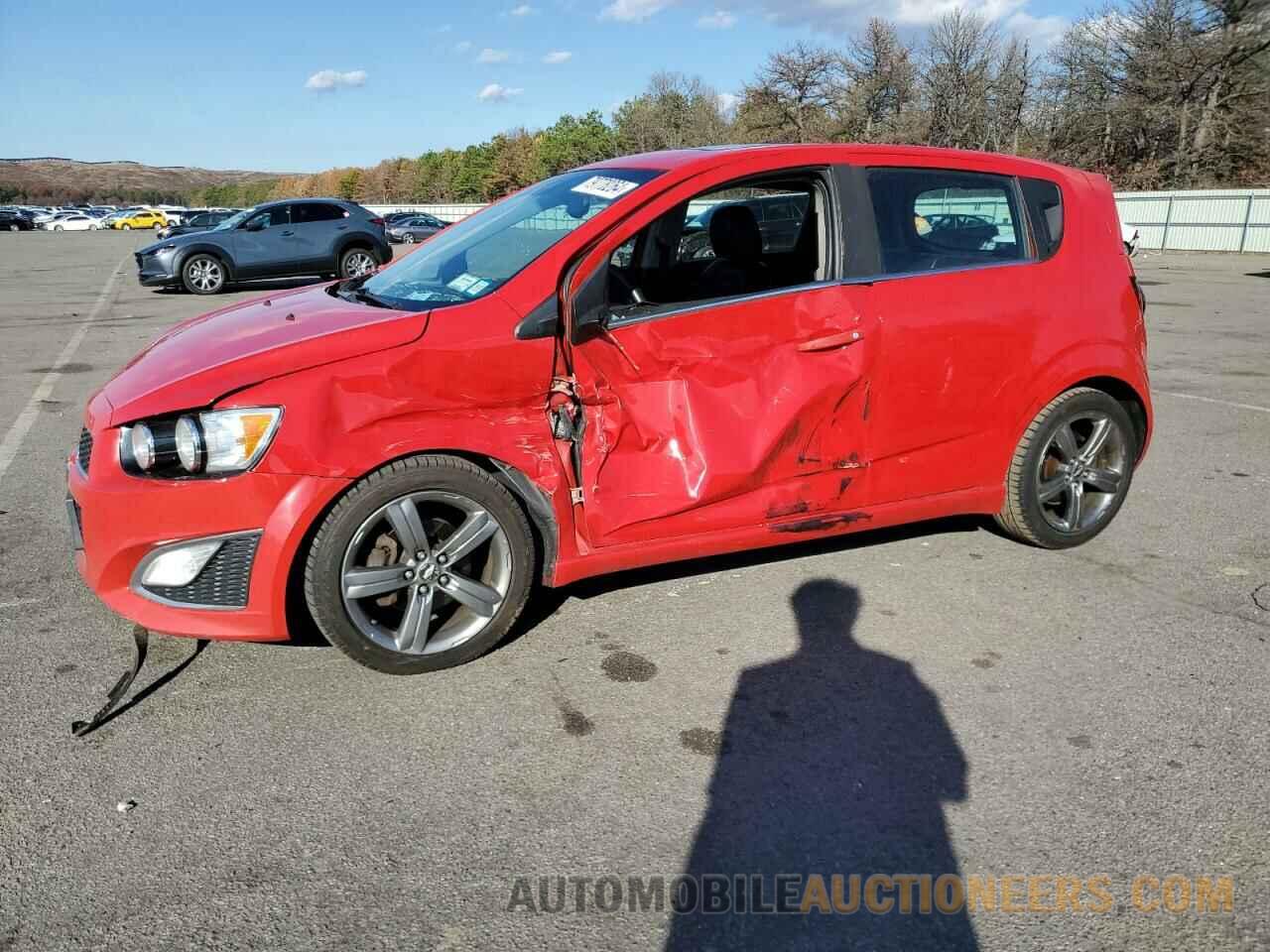 1G1JG6SB4D4153246 CHEVROLET SONIC 2013