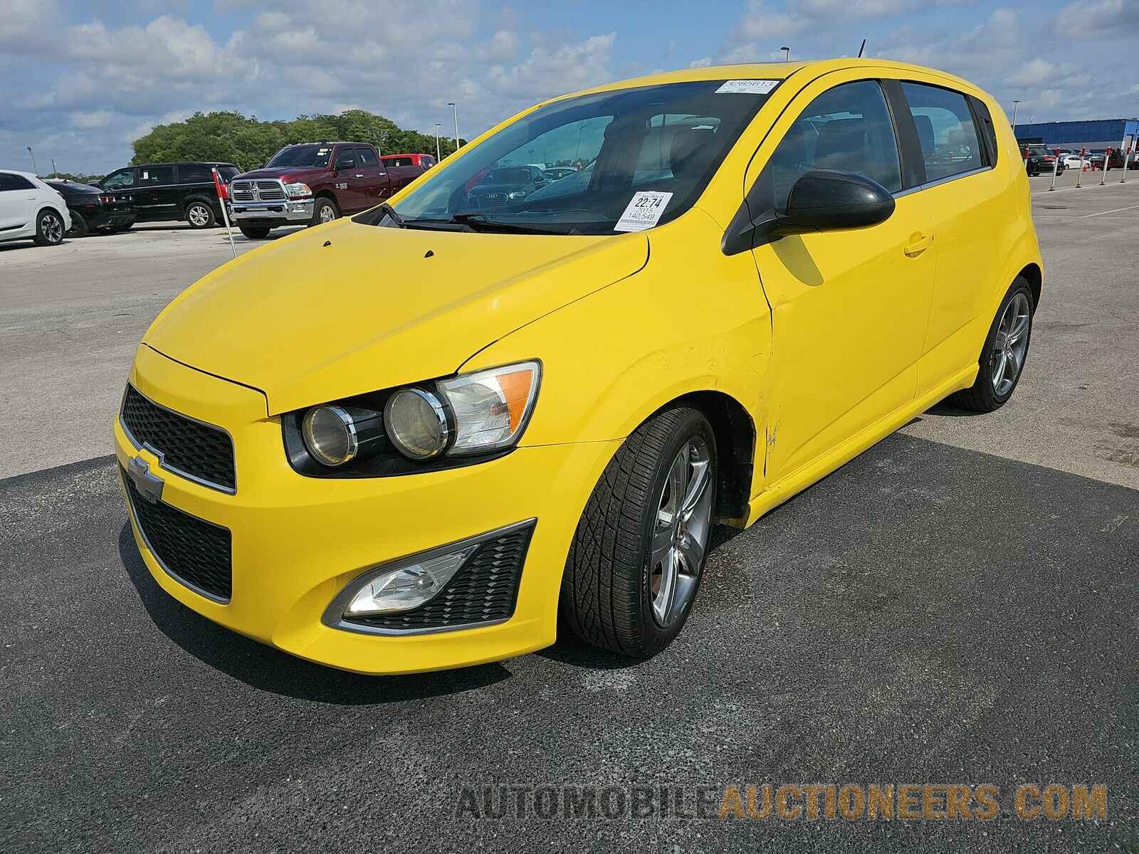 1G1JG6SB8F4175933 Chevrolet Sonic 2015