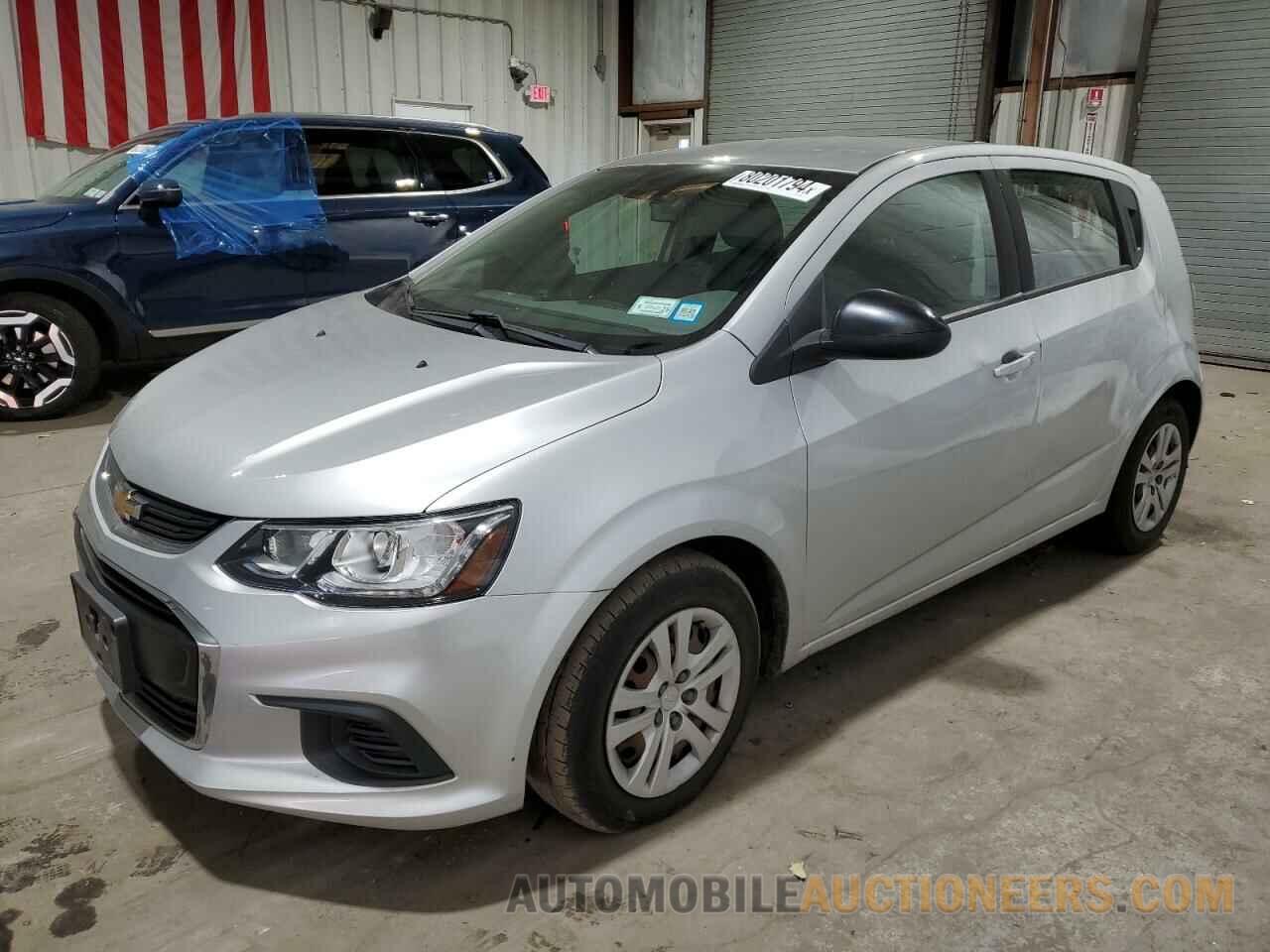 1G1JG6SB8K4137869 CHEVROLET SONIC 2019