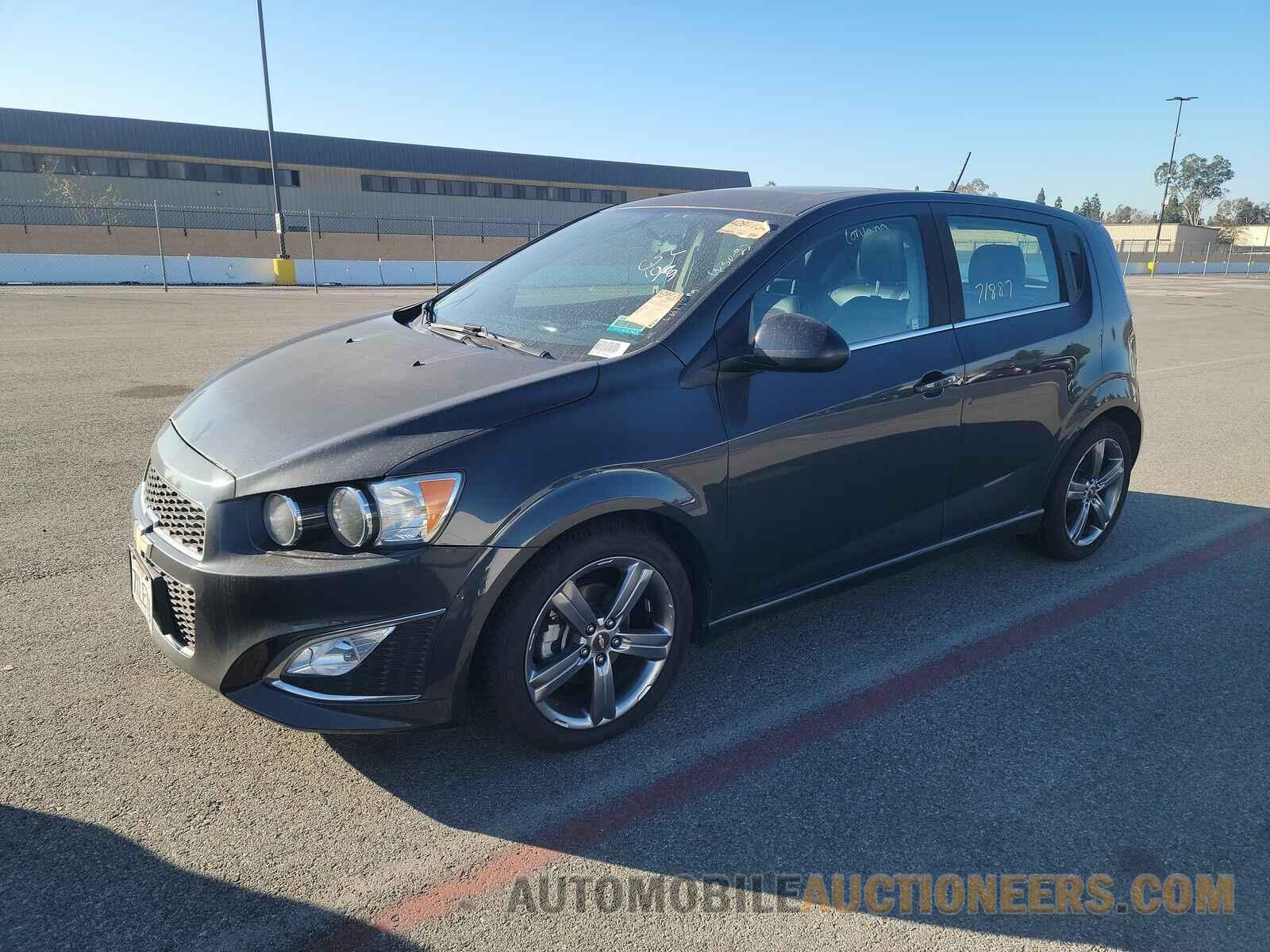 1G1JG6SB9F4126708 Chevrolet Sonic 2015