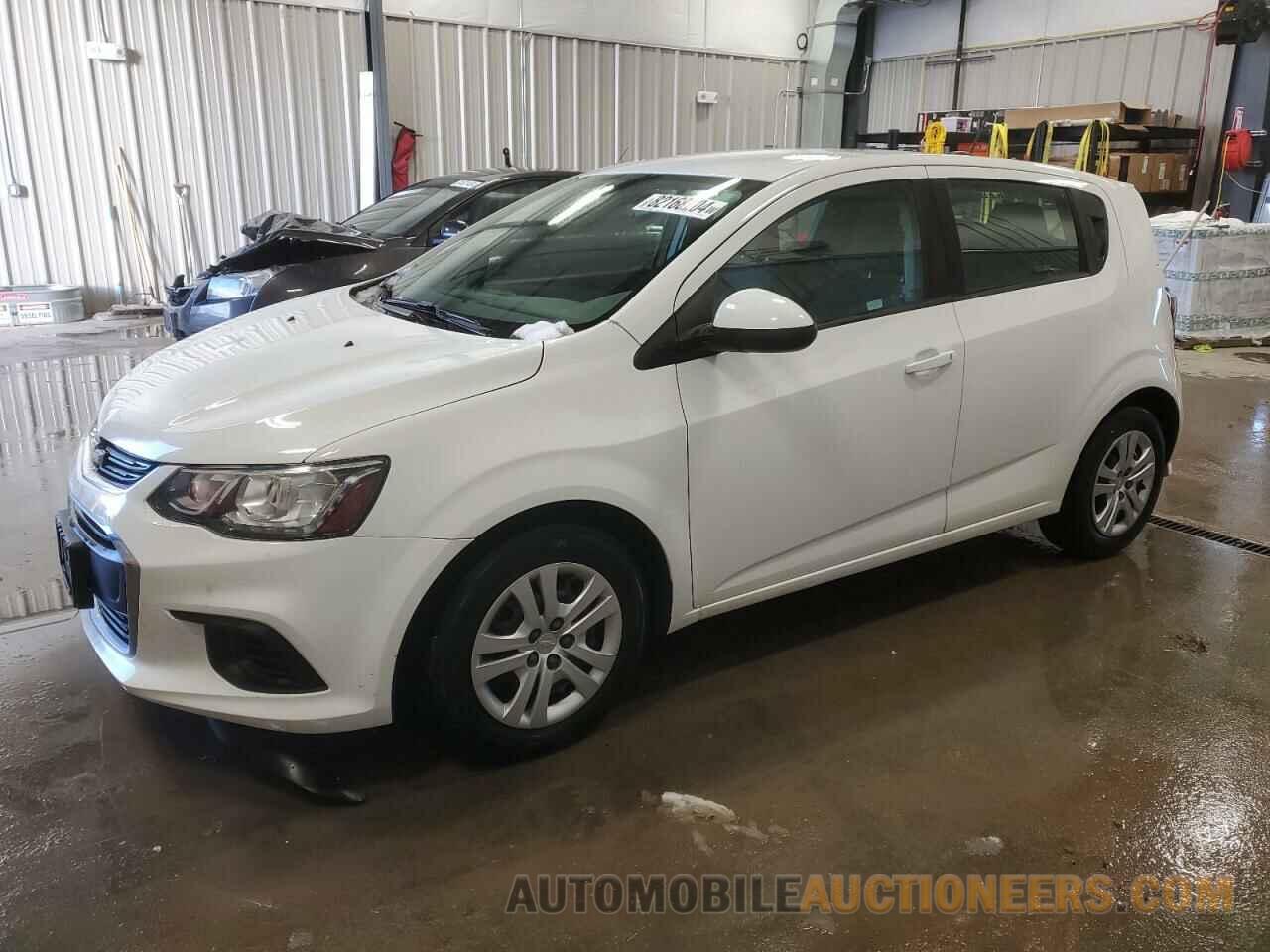 1G1JG6SBXK4116229 CHEVROLET SONIC 2019