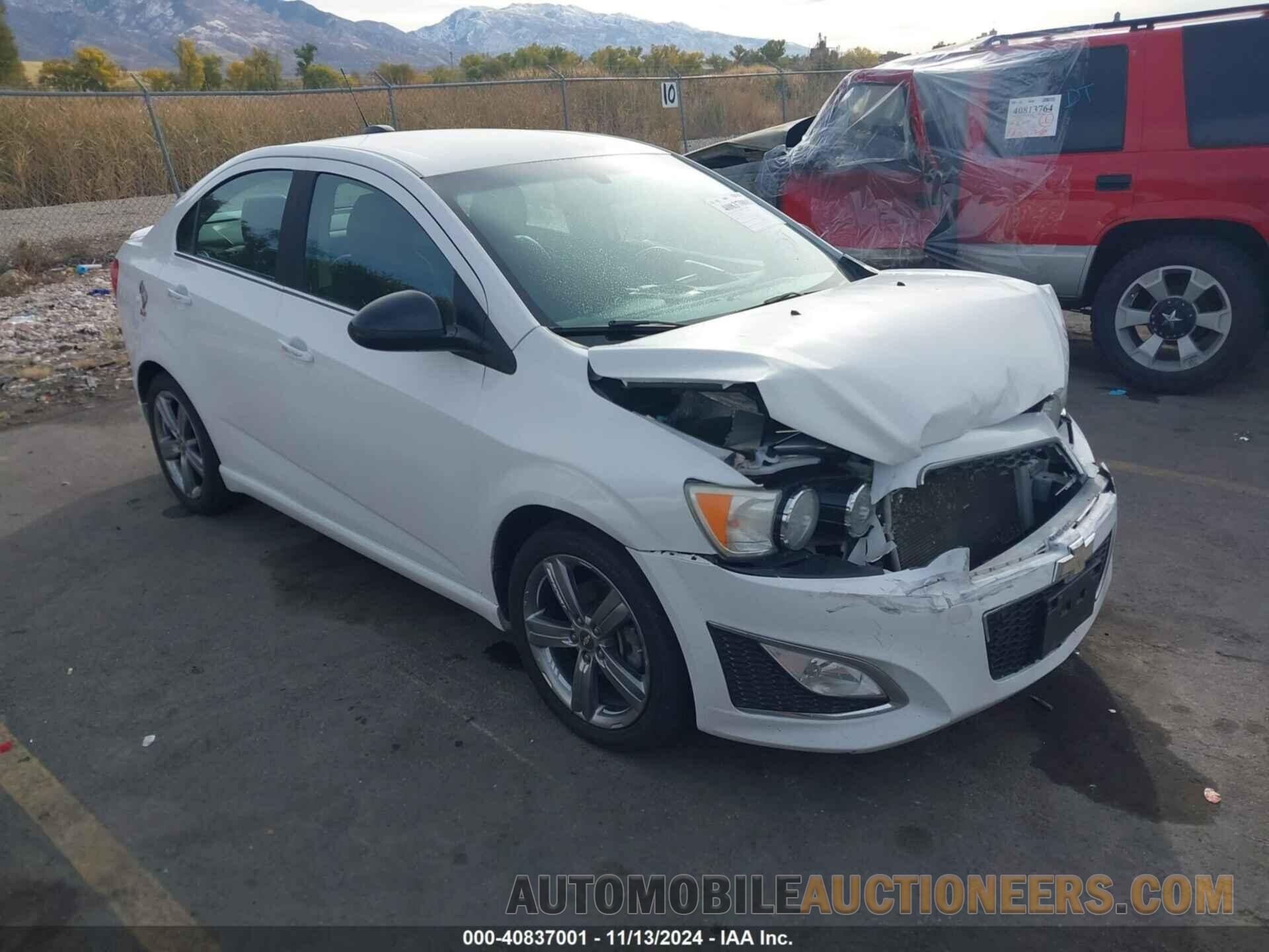 1G1JH5SB4F4166881 CHEVROLET SONIC 2015