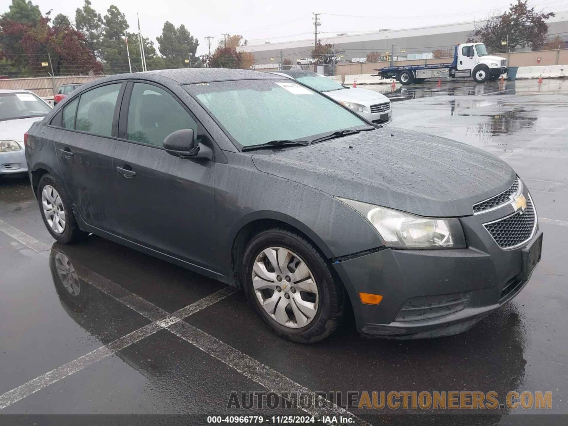 1G1PA5SG8D7177372 CHEVROLET CRUZE 2013