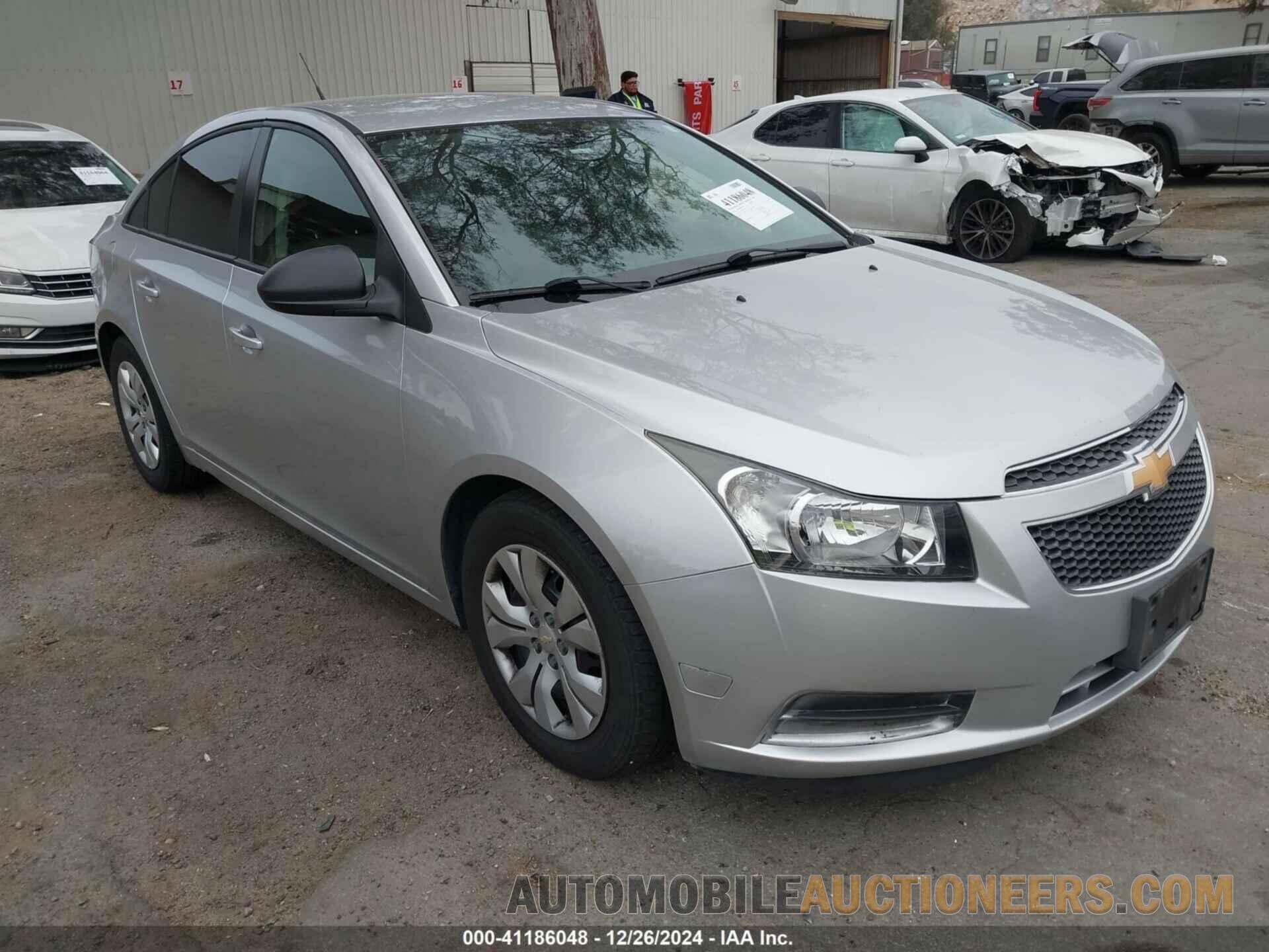 1G1PA5SG8D7266987 CHEVROLET CRUZE 2013