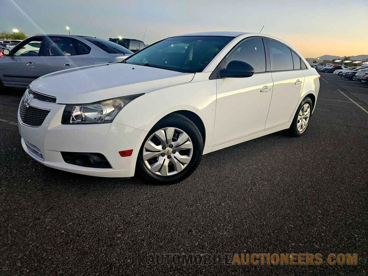 1G1PA5SH1E7448511 CHEVROLET CRUZE 2014