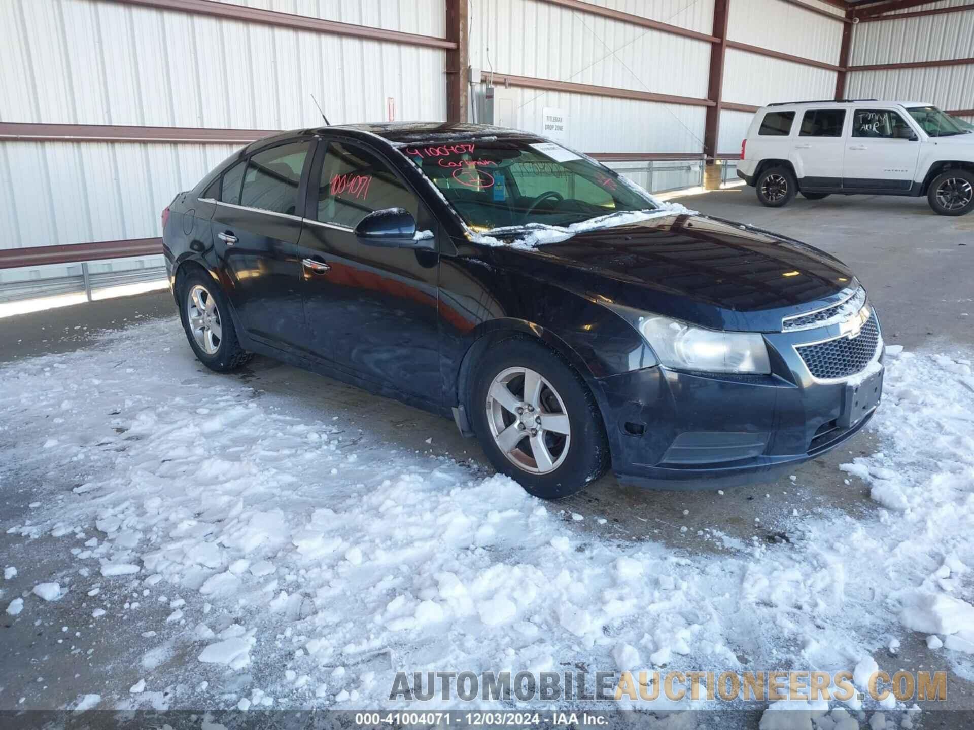 1G1PC5SB0D7172956 CHEVROLET CRUZE 2013