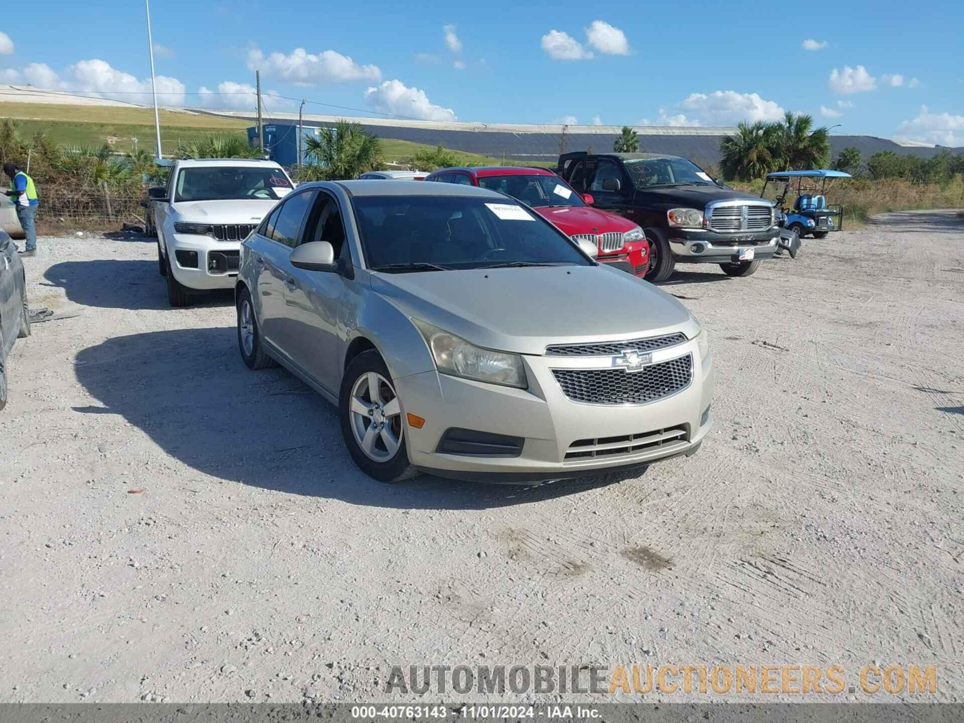 1G1PC5SB1D7306857 CHEVROLET CRUZE 2013