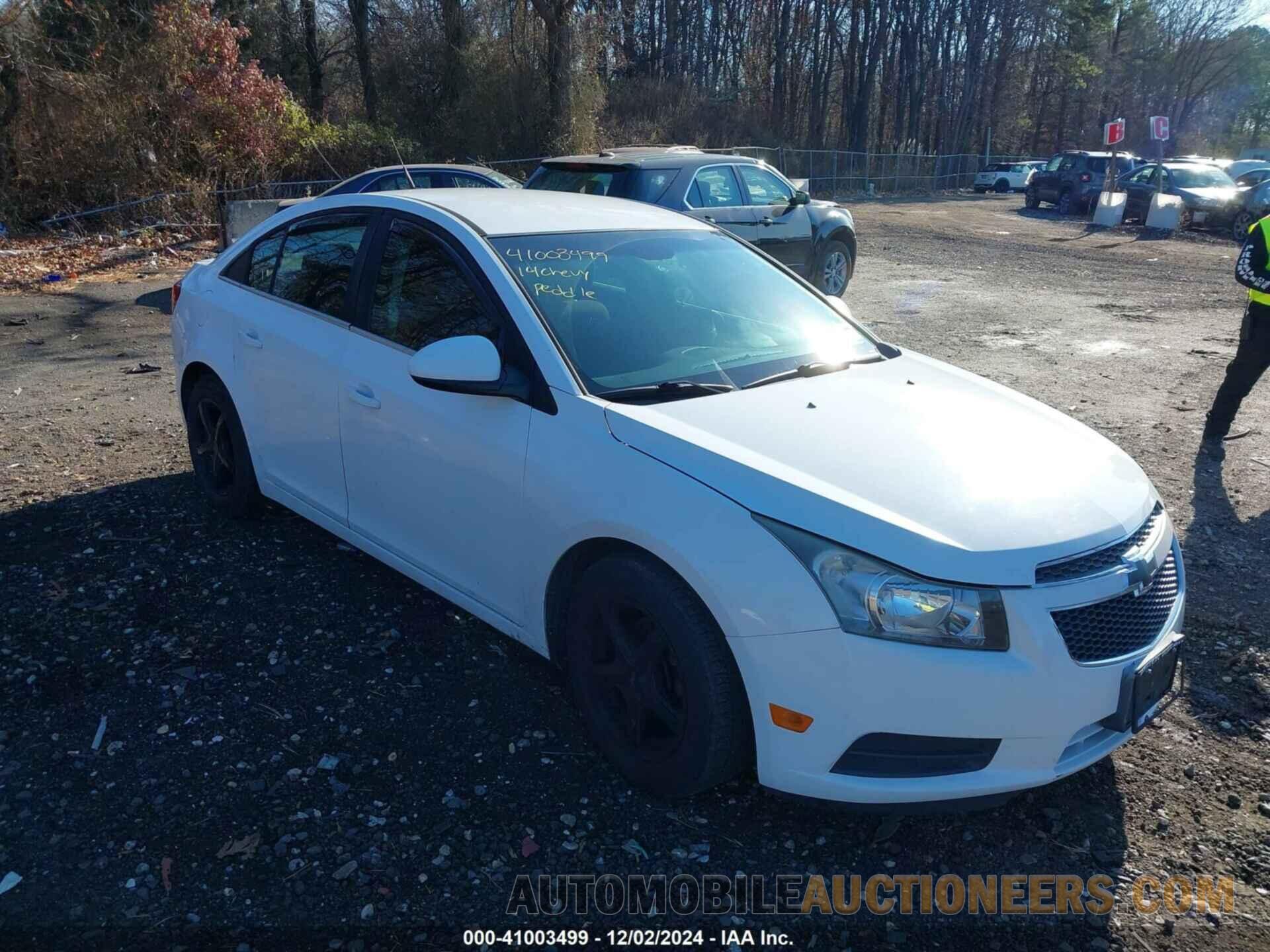 1G1PC5SB1E7126585 CHEVROLET CRUZE 2014