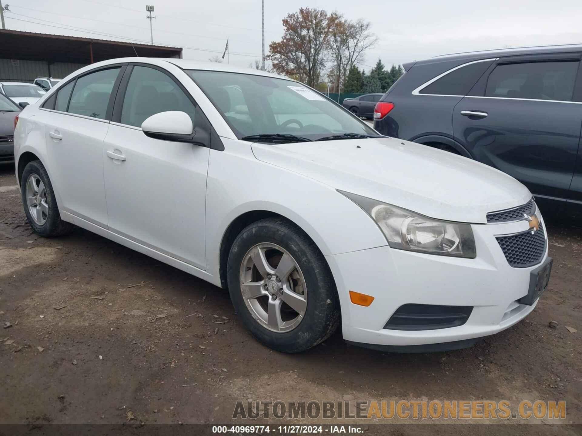 1G1PC5SB1E7202855 CHEVROLET CRUZE 2014