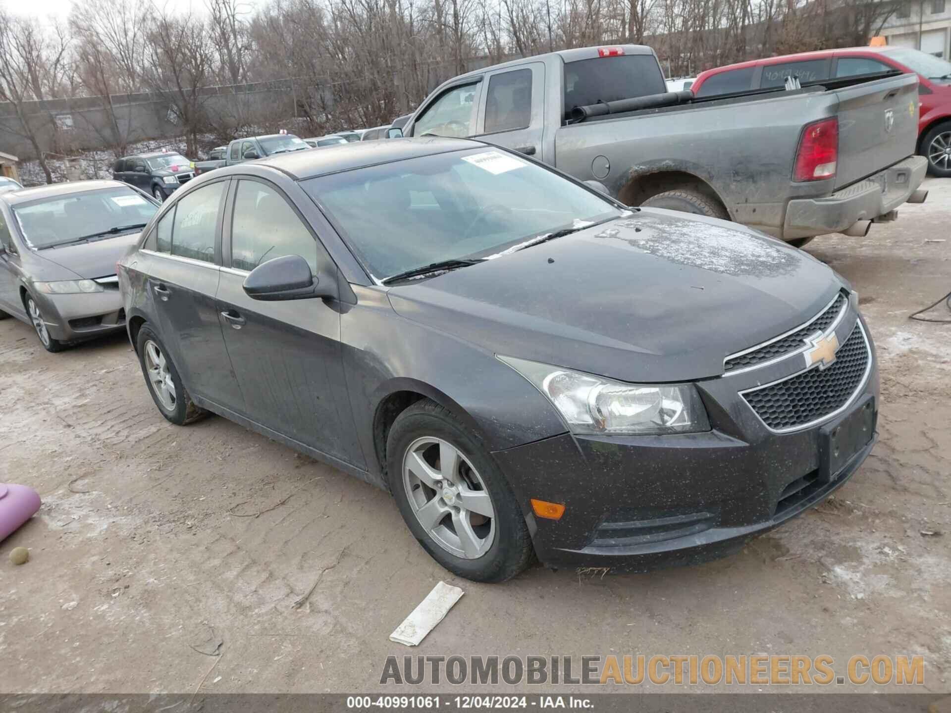 1G1PC5SB1E7432945 CHEVROLET CRUZE 2014