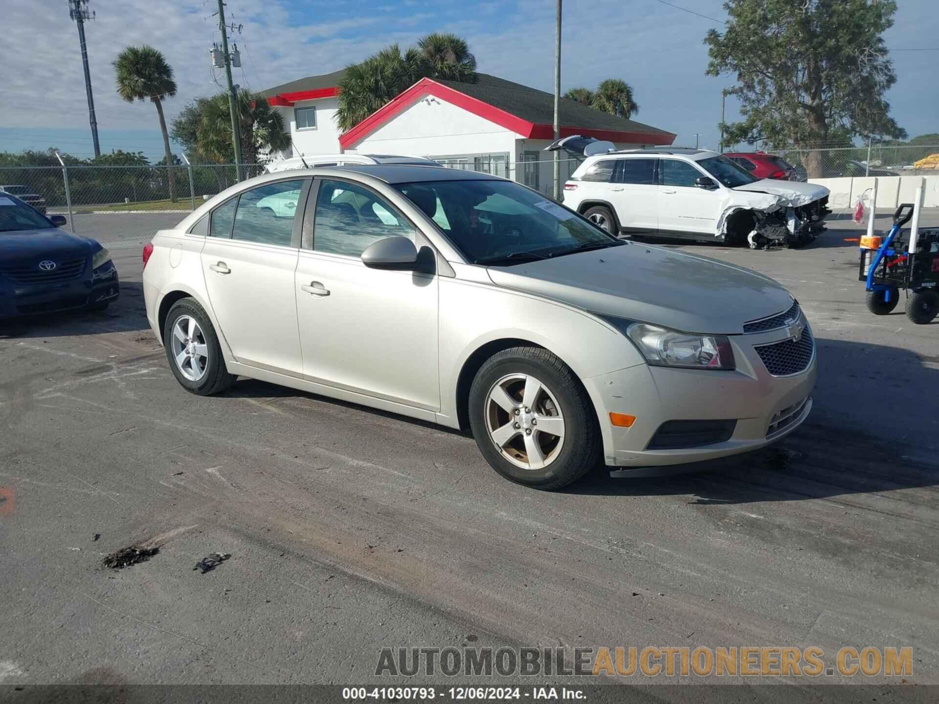 1G1PC5SB2D7136251 CHEVROLET CRUZE 2013