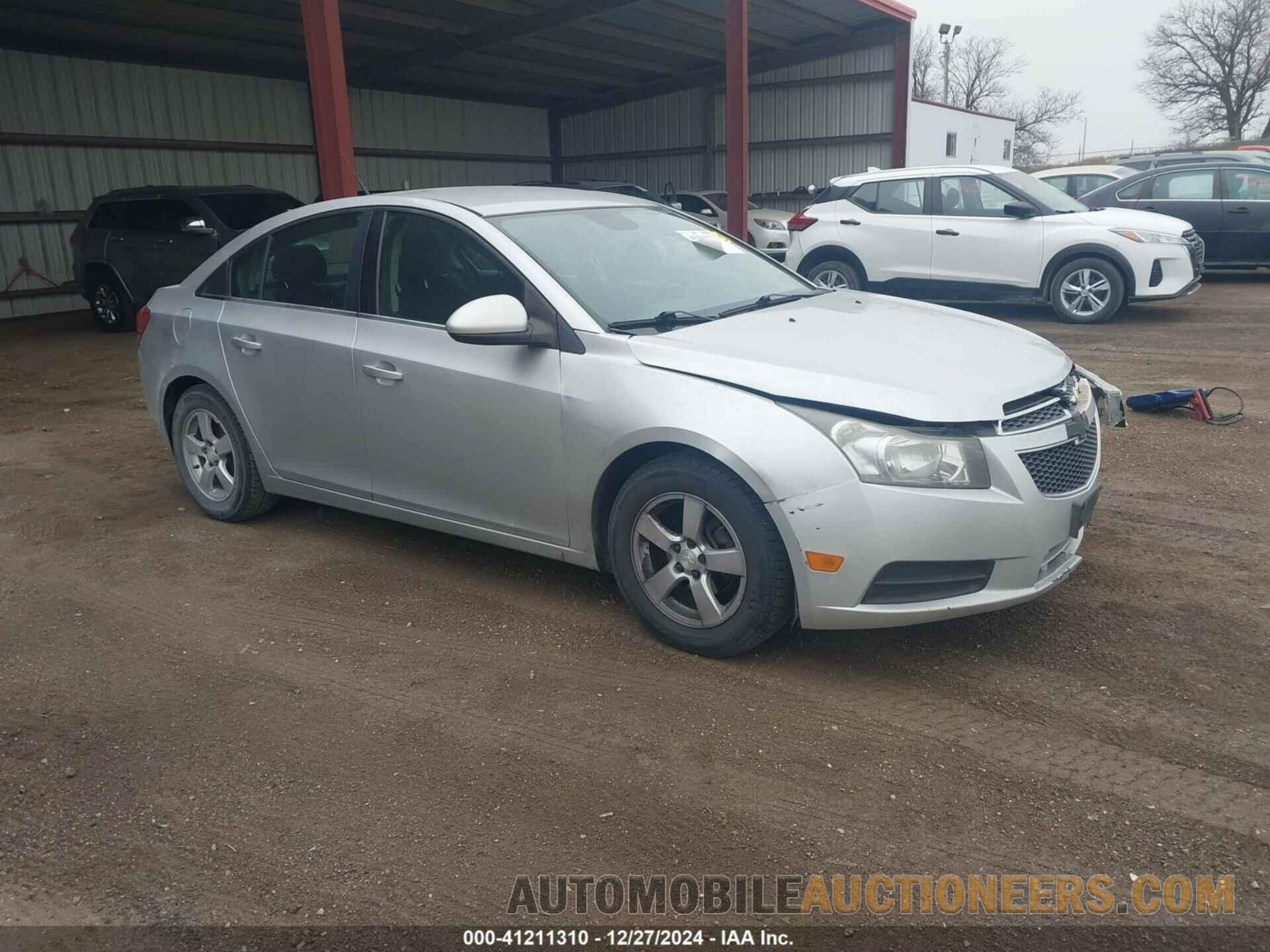 1G1PC5SB2E7395095 CHEVROLET CRUZE 2014