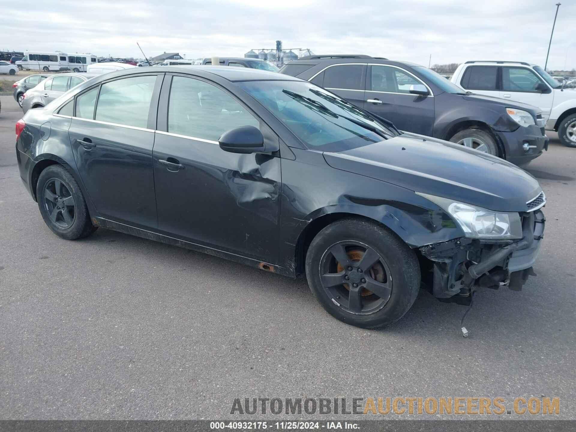 1G1PC5SB3D7141586 CHEVROLET CRUZE 2013