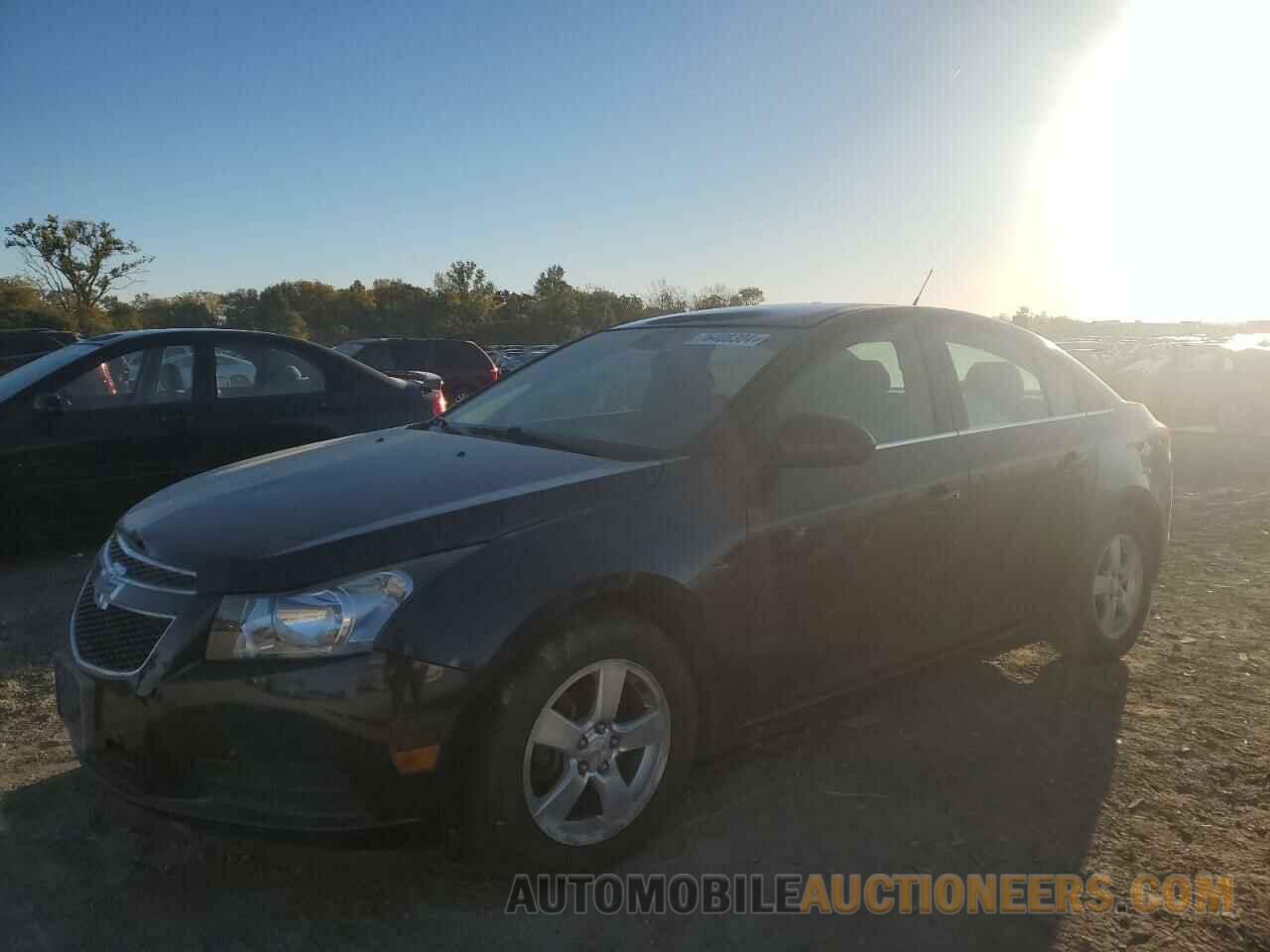 1G1PC5SB3E7318137 CHEVROLET CRUZE 2014