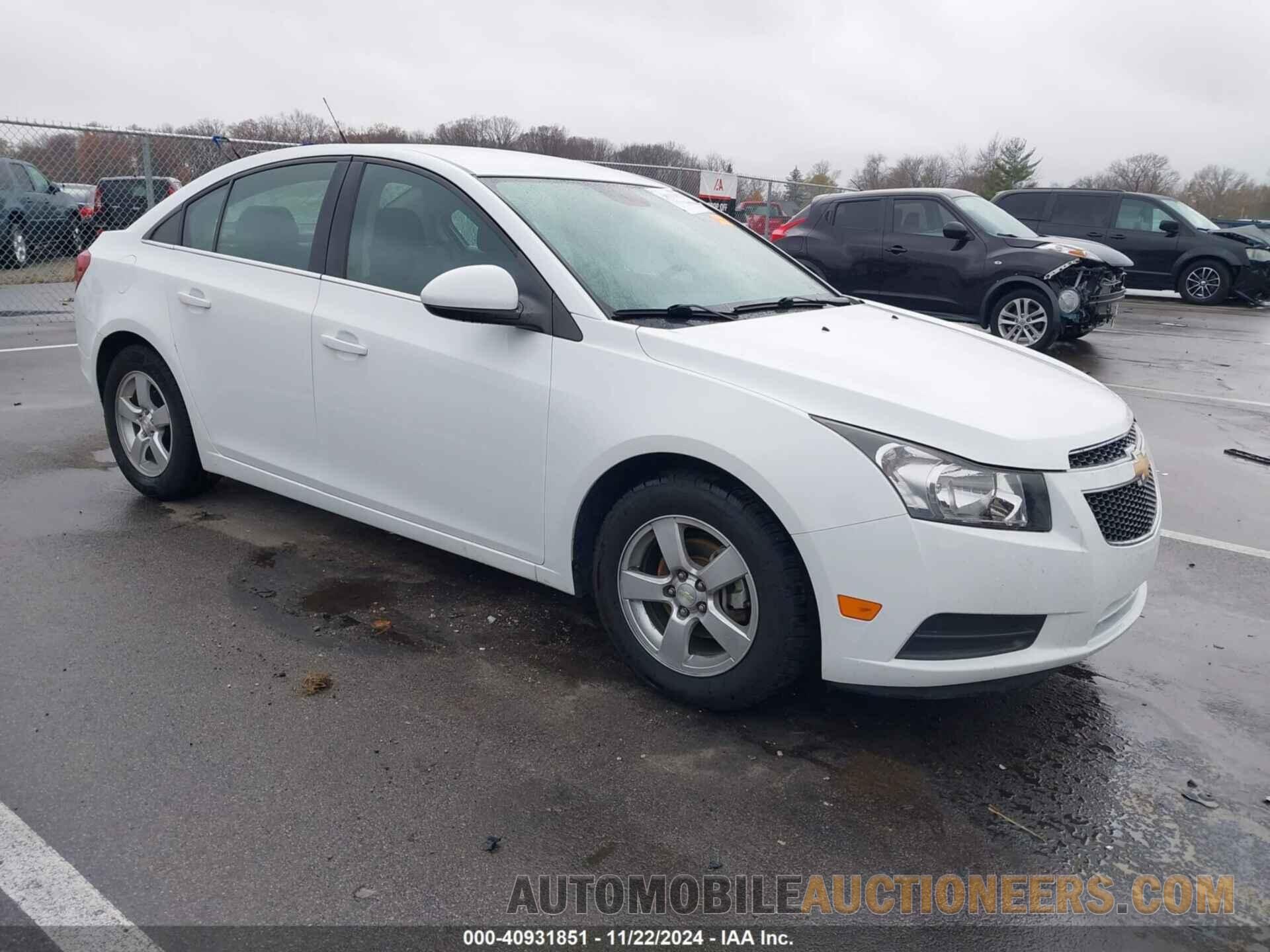 1G1PC5SB3E7477045 CHEVROLET CRUZE 2014