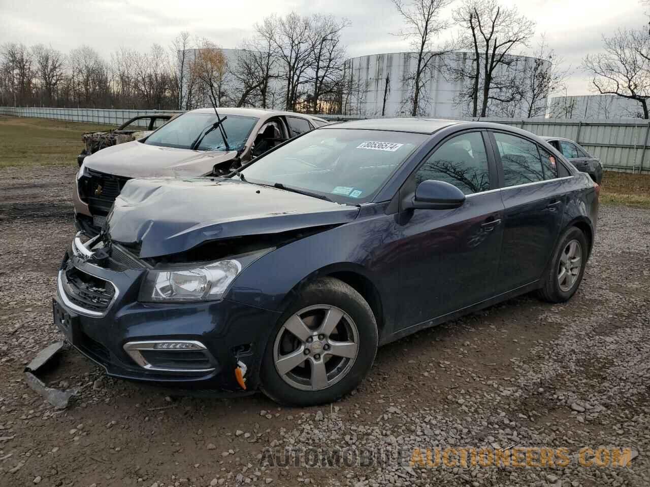 1G1PC5SB3F7186126 CHEVROLET CRUZE 2015