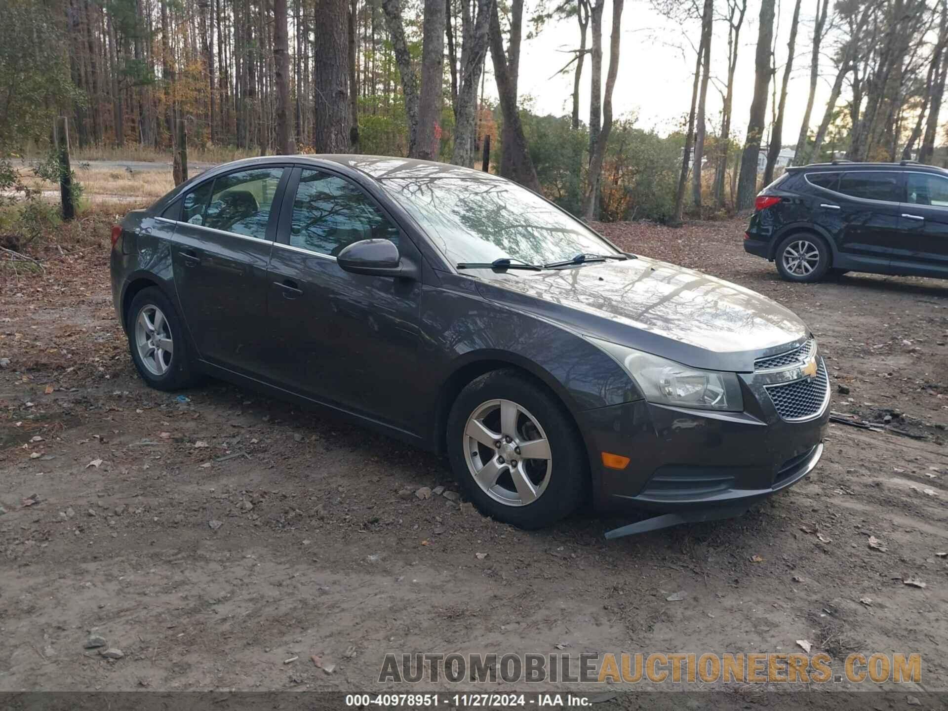 1G1PC5SB4E7158530 CHEVROLET CRUZE 2014