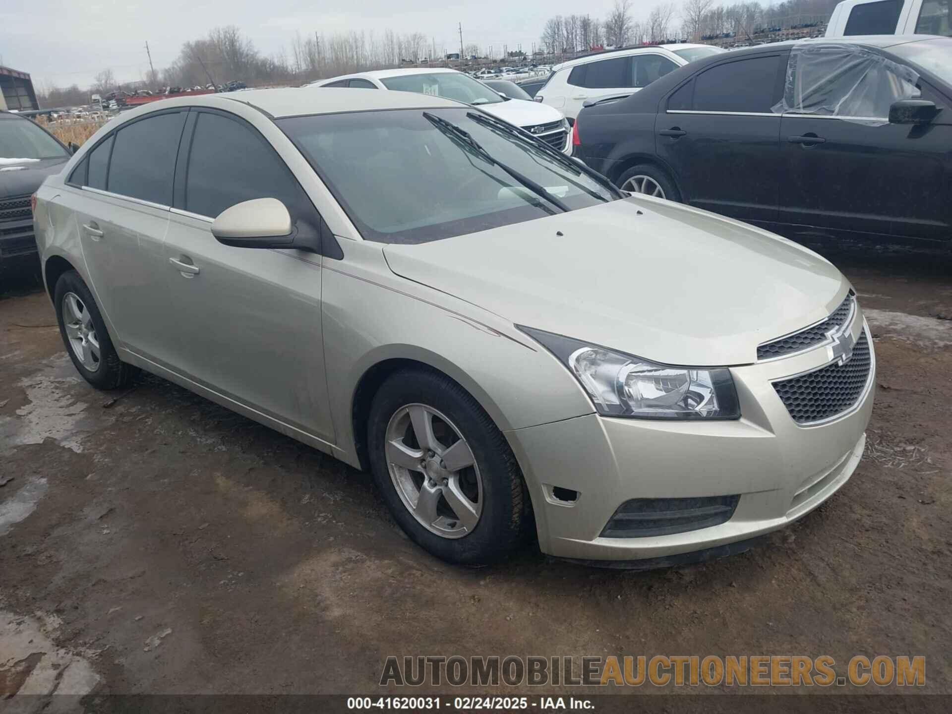 1G1PC5SB4E7242203 CHEVROLET CRUZE 2014