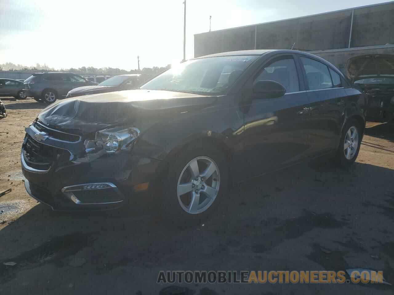 1G1PC5SB4F7223717 CHEVROLET CRUZE 2015