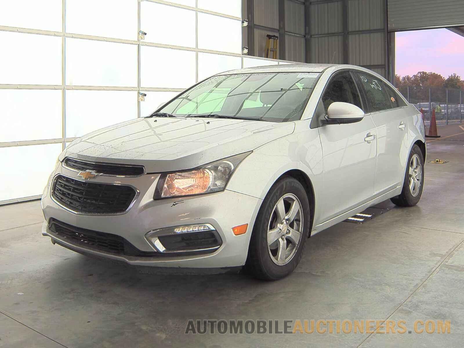 1G1PC5SB4F7288681 Chevrolet Cruze 2015