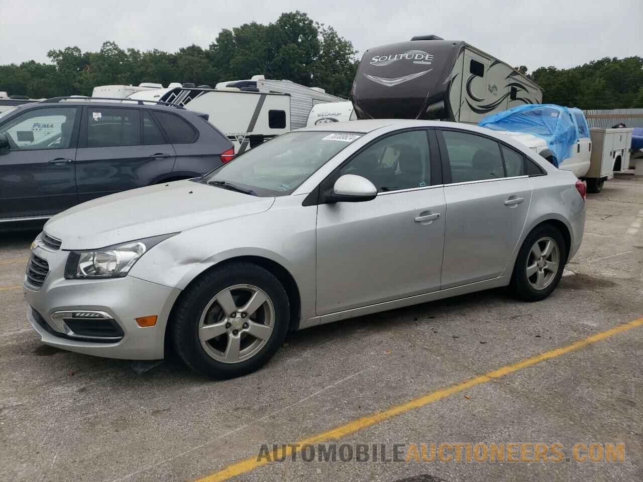 1G1PC5SB4F7294724 CHEVROLET CRUZE 2015