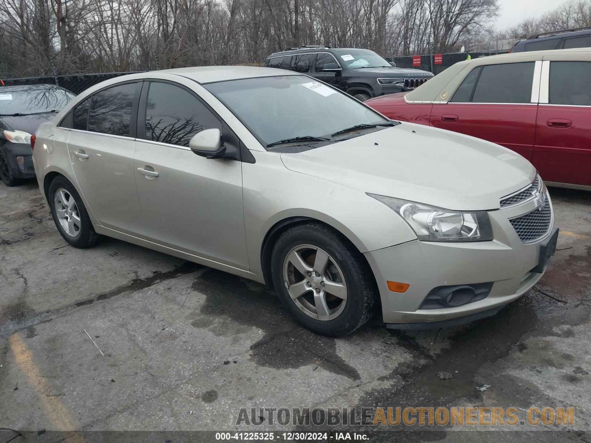 1G1PC5SB6D7324187 CHEVROLET CRUZE 2013