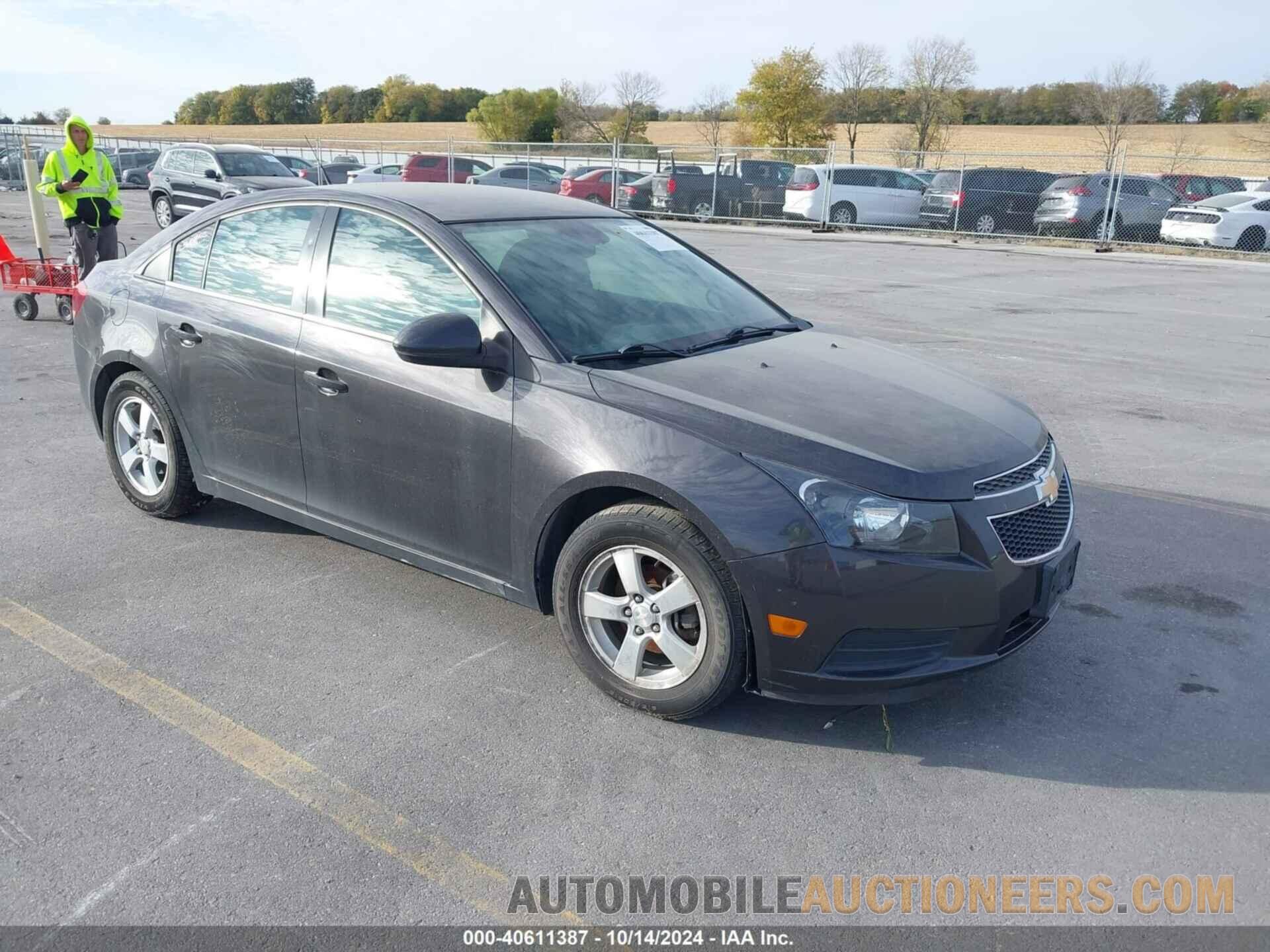 1G1PC5SB7E7131922 CHEVROLET CRUZE 2014