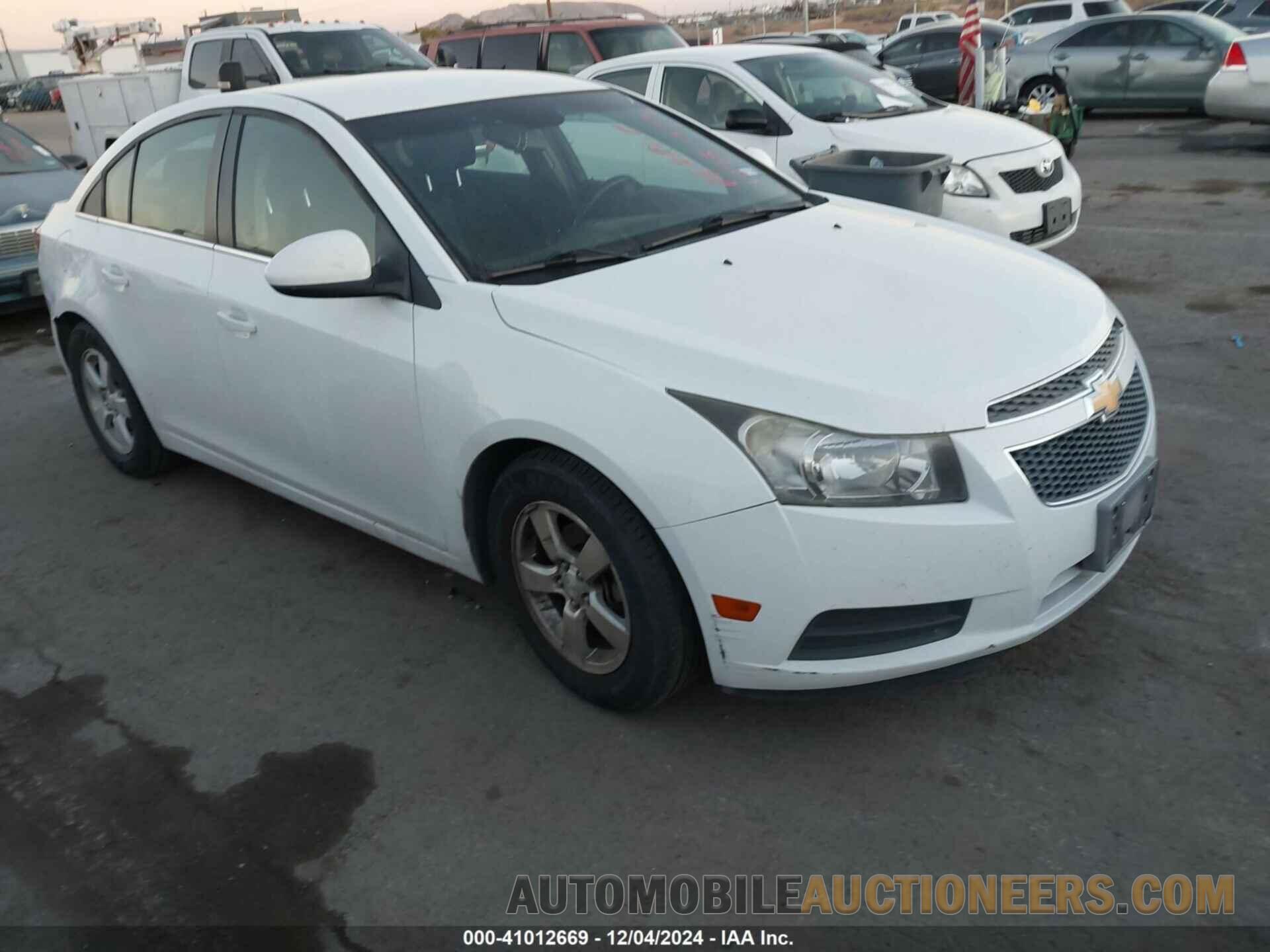 1G1PC5SB8D7109863 CHEVROLET CRUZE 2013