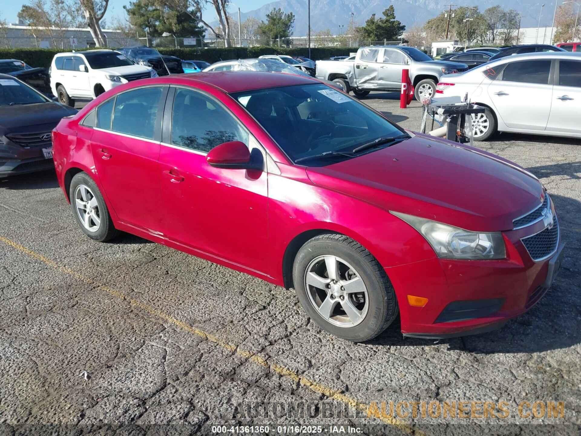 1G1PC5SB8D7283187 CHEVROLET CRUZE 2013