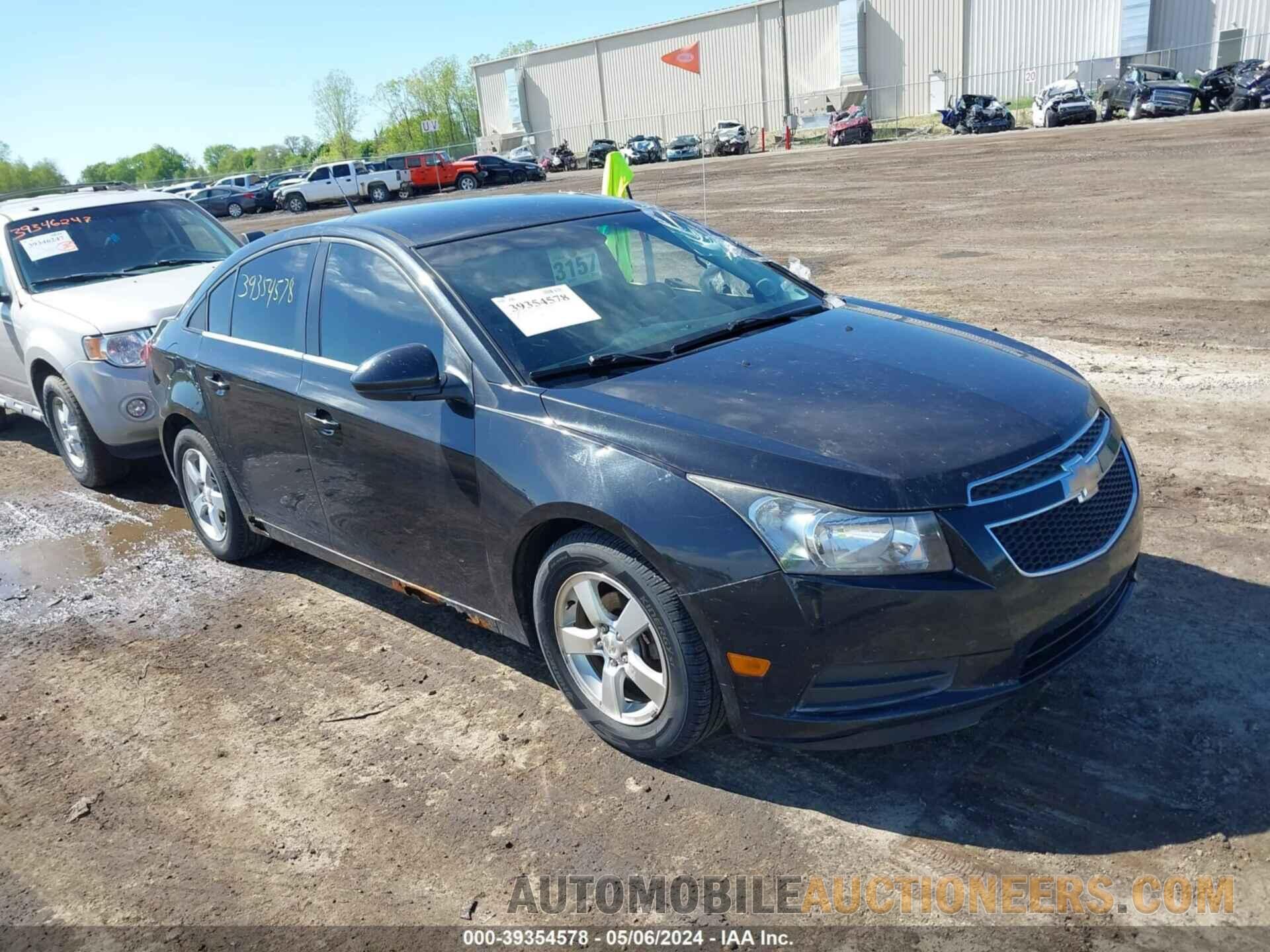 1G1PC5SB8D7328077 CHEVROLET CRUZE 2013