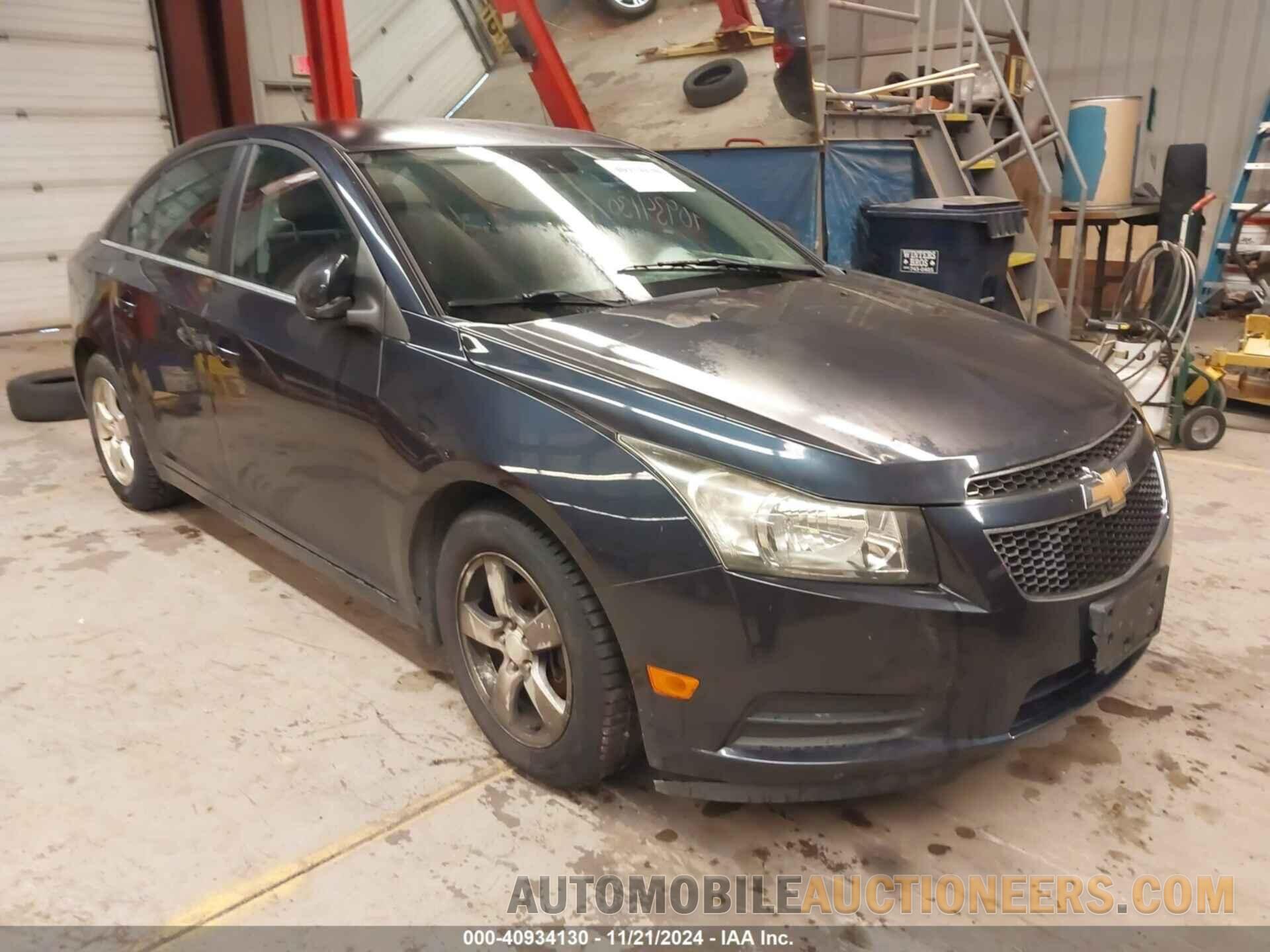 1G1PC5SB8E7172558 CHEVROLET CRUZE 2014