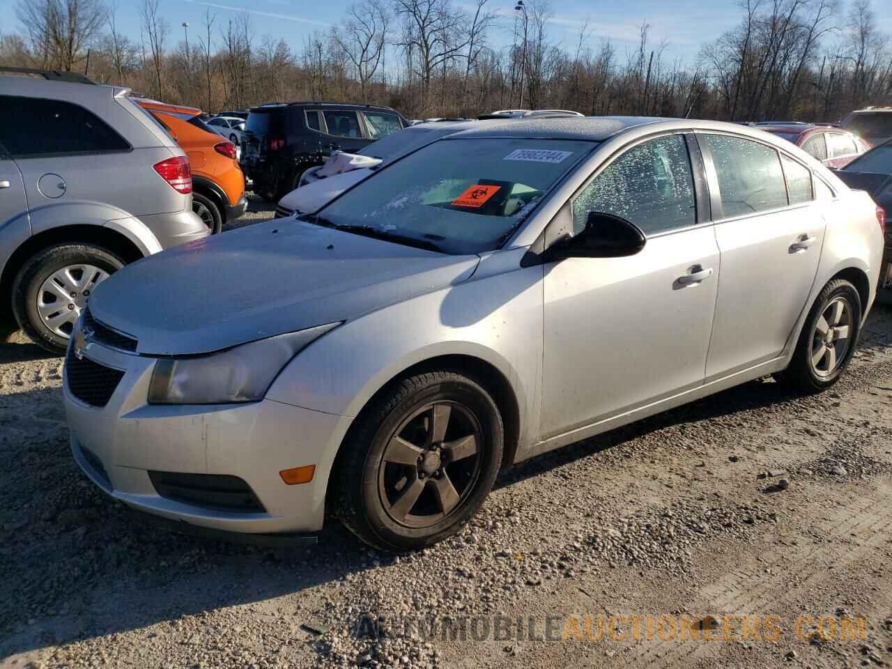 1G1PC5SB8E7342496 CHEVROLET CRUZE 2014