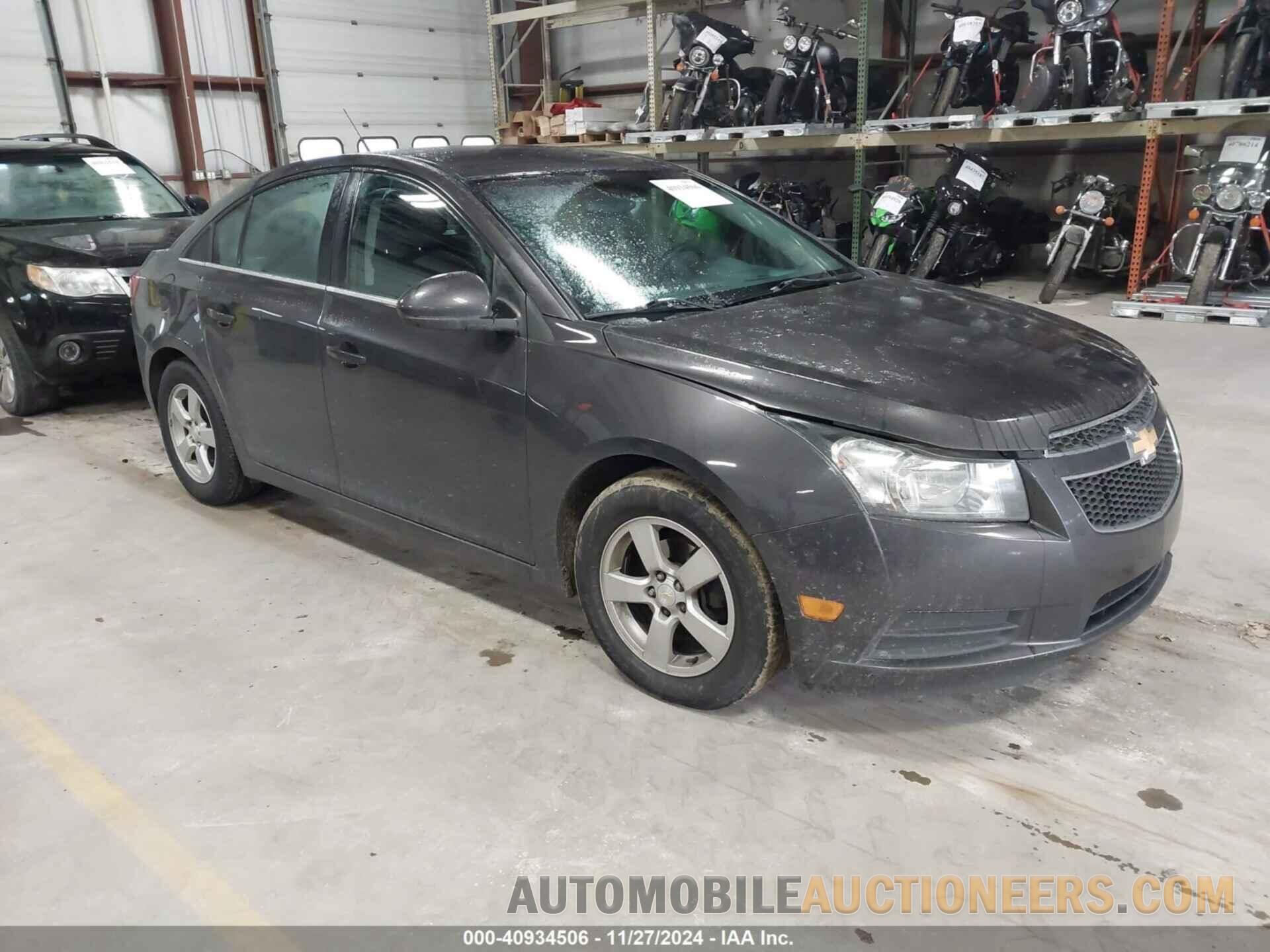 1G1PC5SB8E7472004 CHEVROLET CRUZE 2014