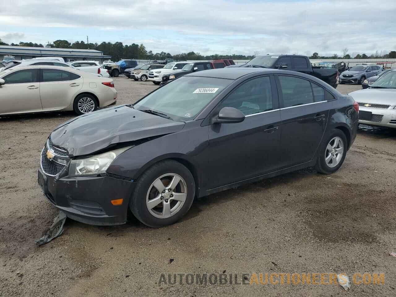 1G1PC5SB9E7421918 CHEVROLET CRUZE 2014