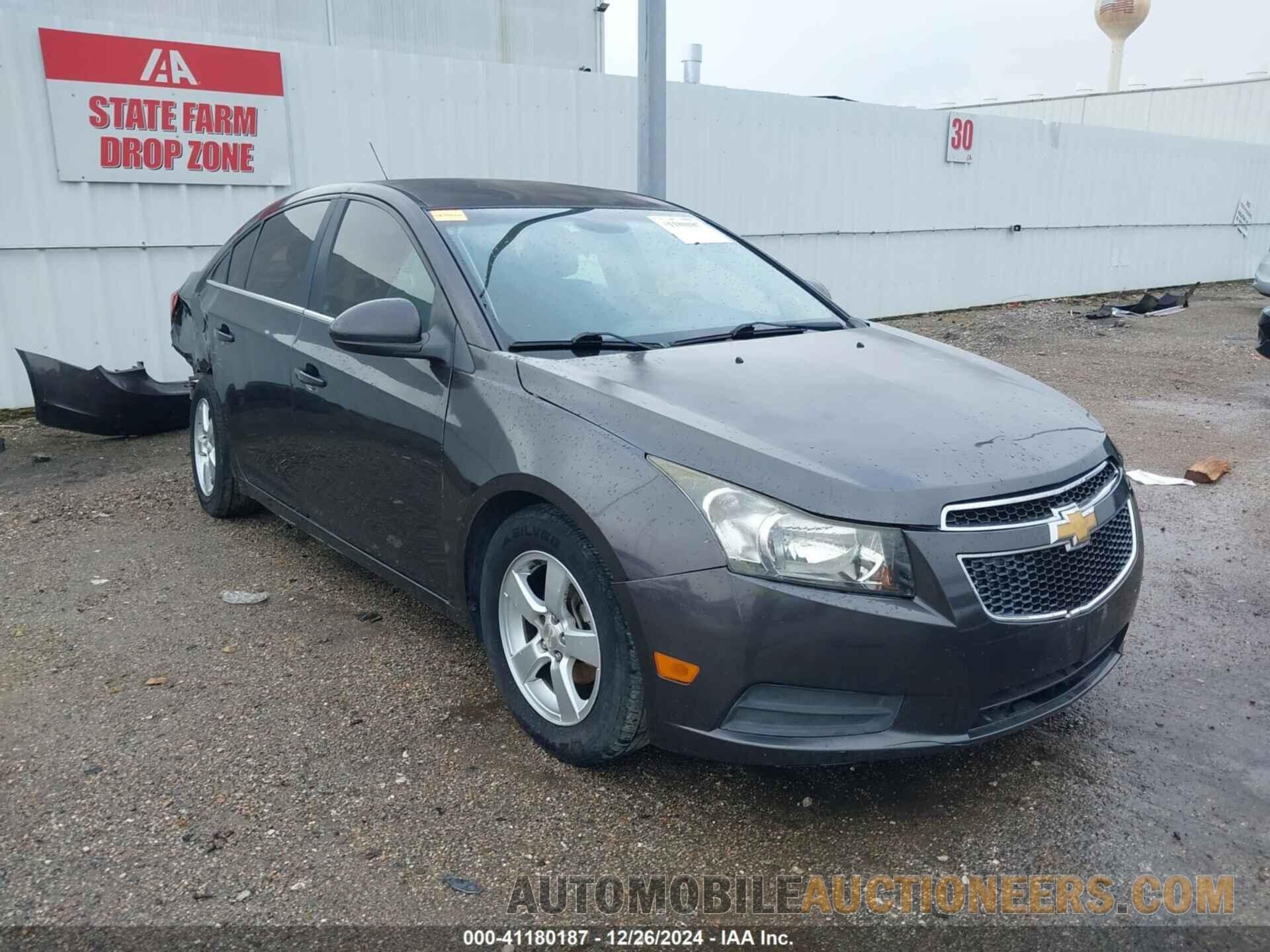 1G1PC5SB9F7125945 CHEVROLET CRUZE 2015